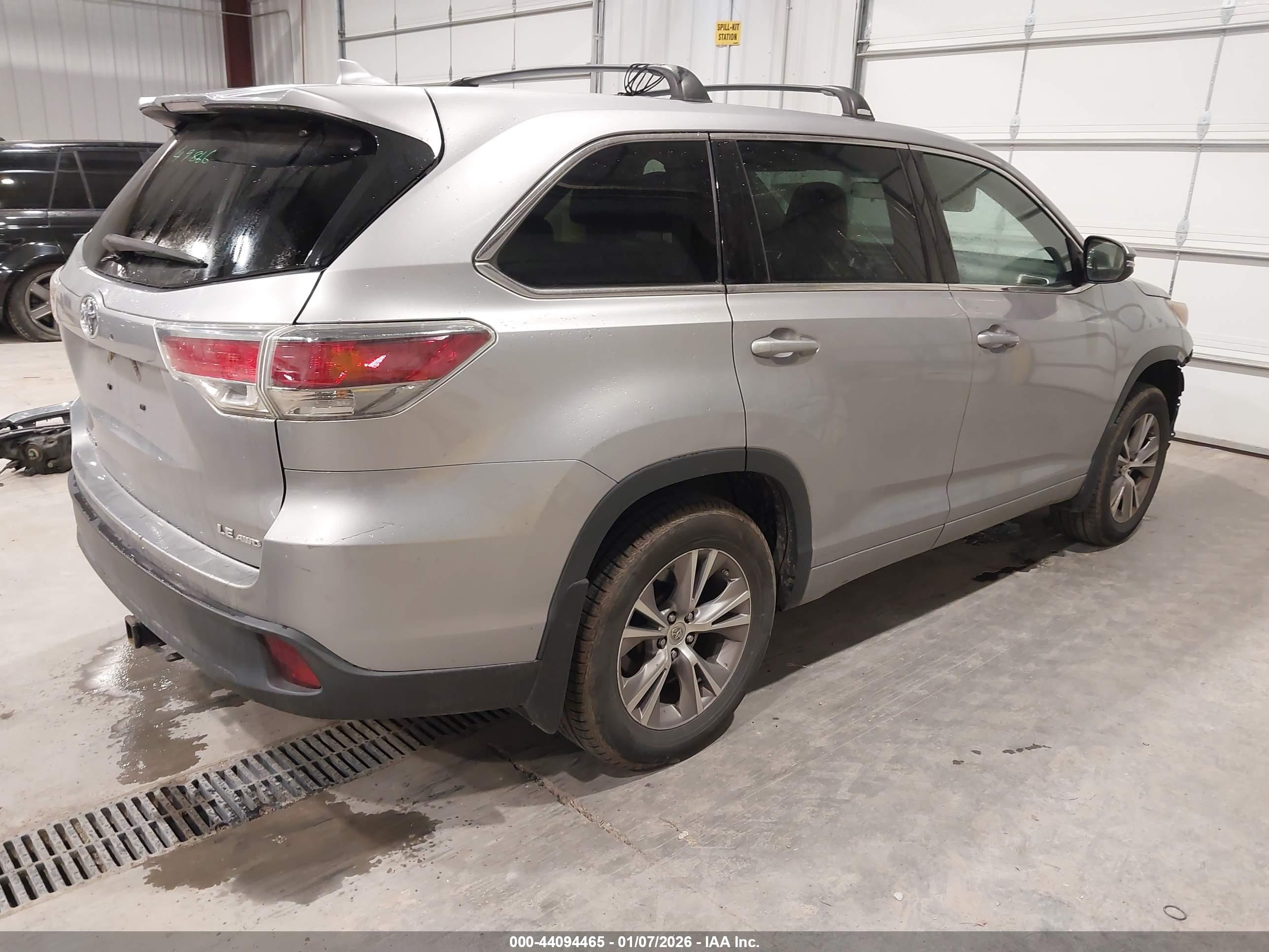 TOYOTA HIGHLANDER image 4