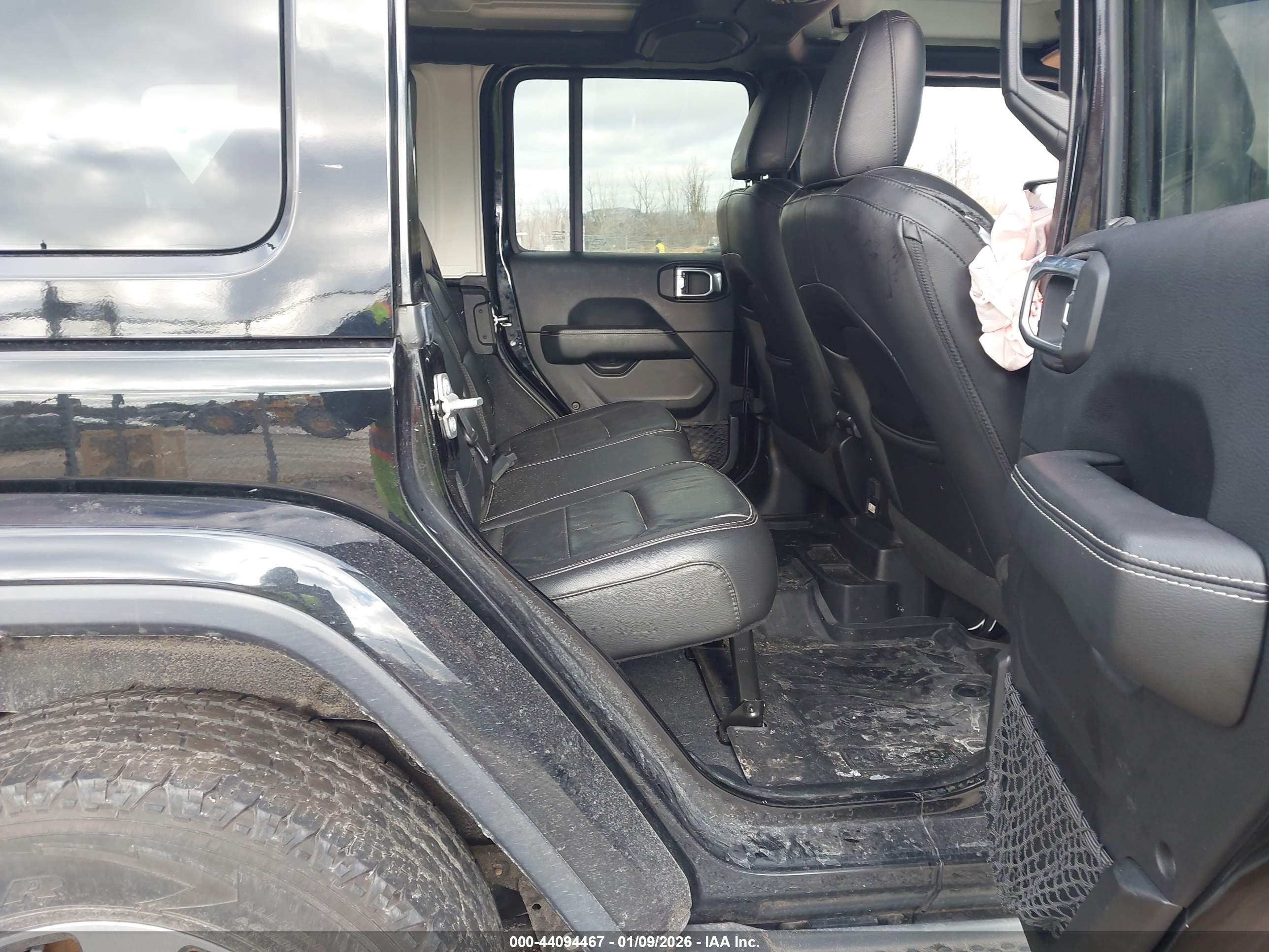 JEEP WRANGLER image 8
