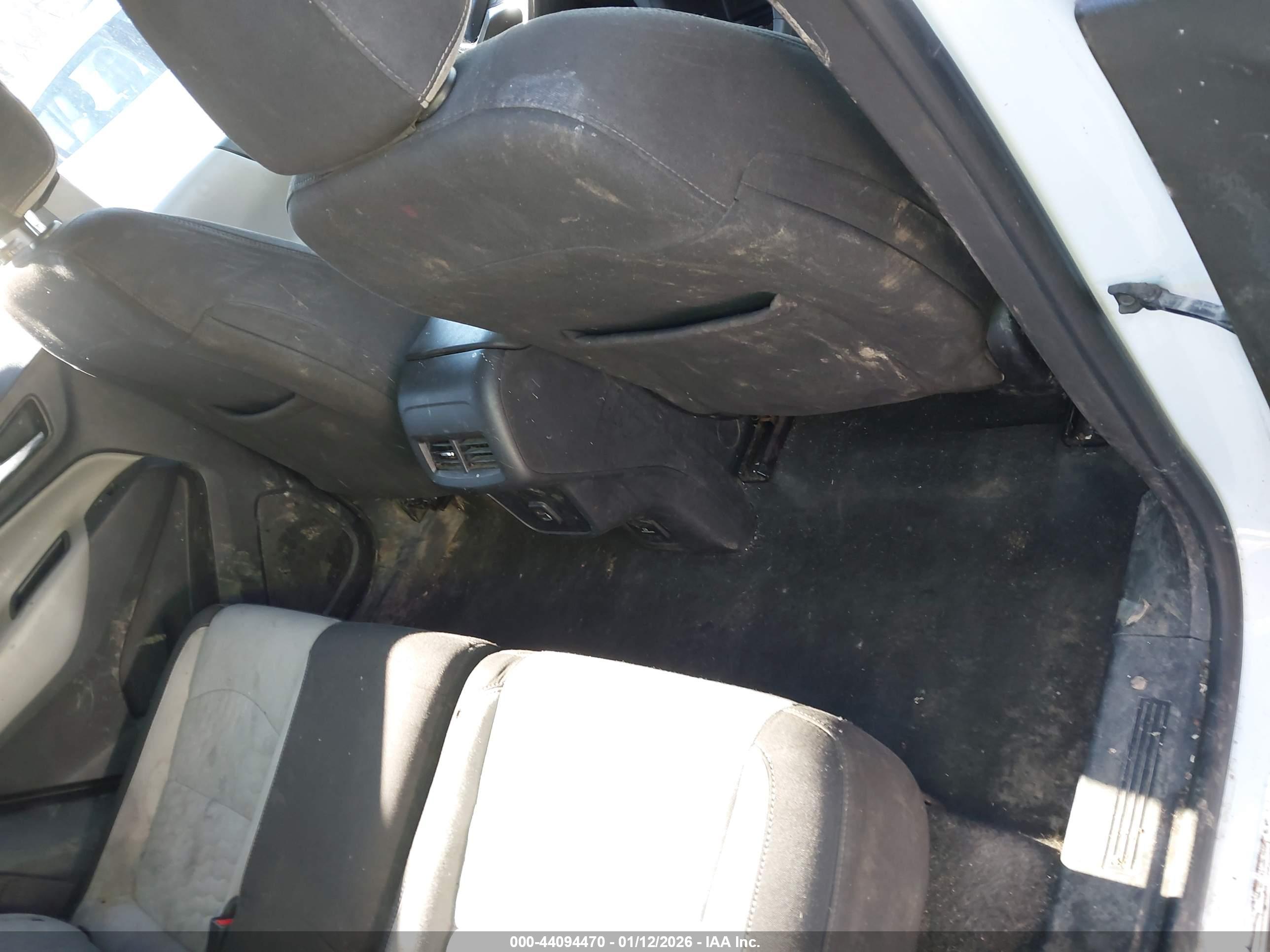 CHEVROLET EQUINOX image 8