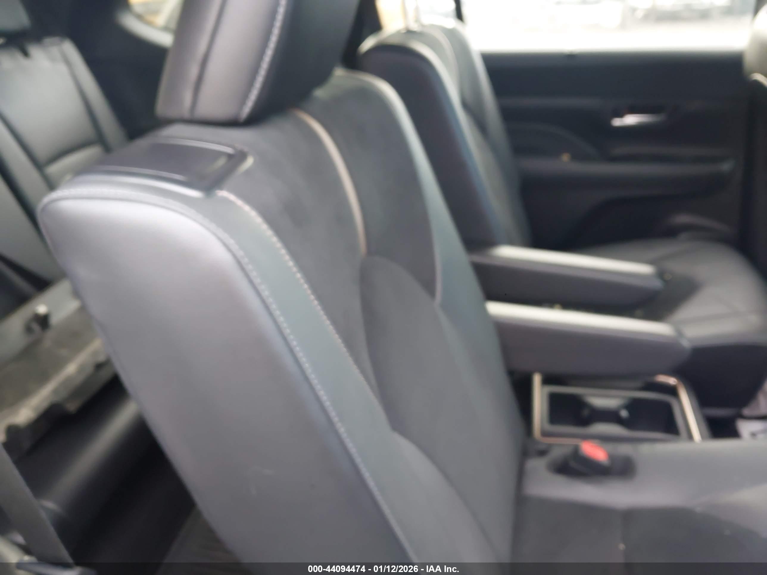 TOYOTA GRAND image 8