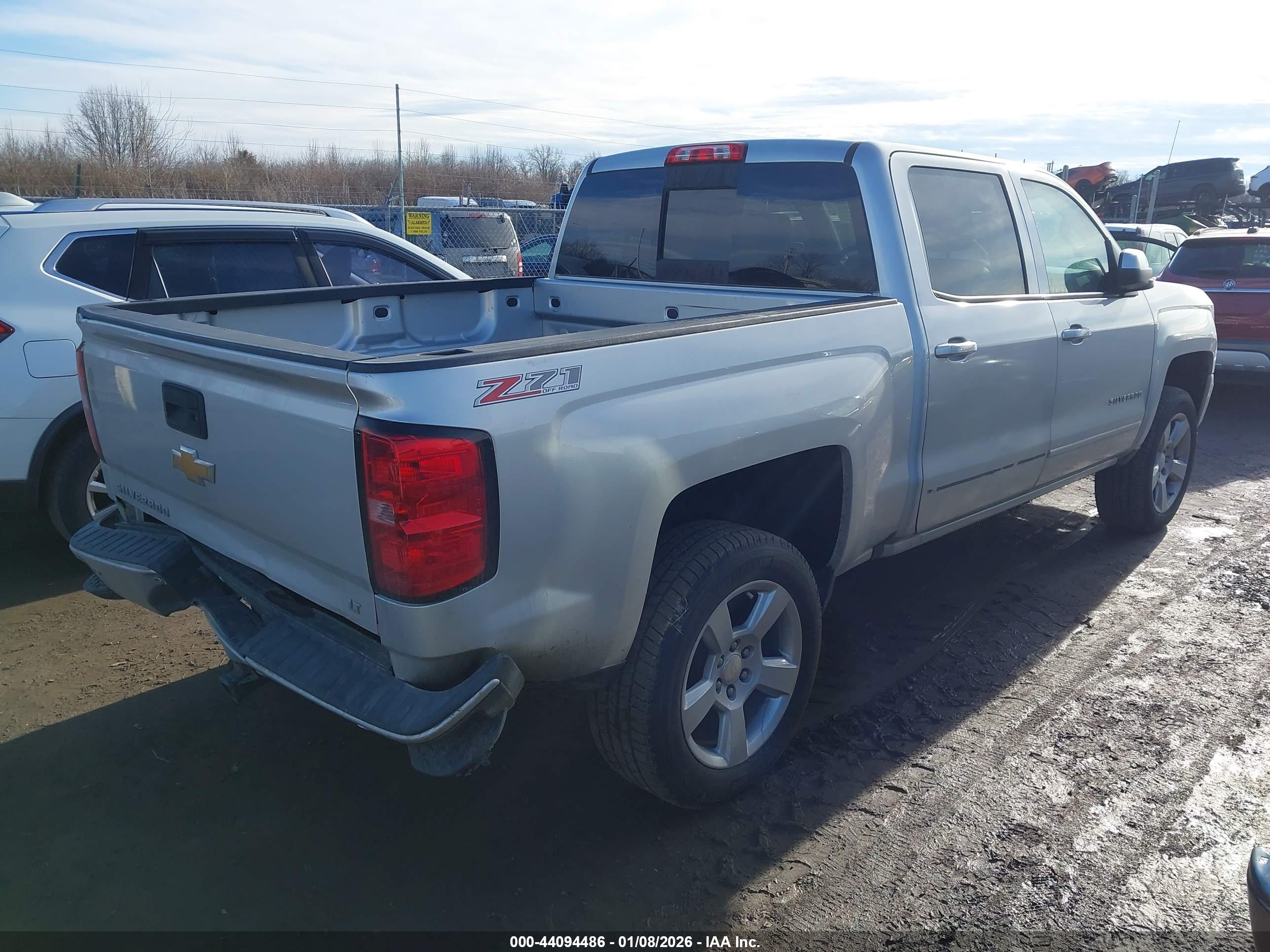 CHEVROLET SILVERADO image 4