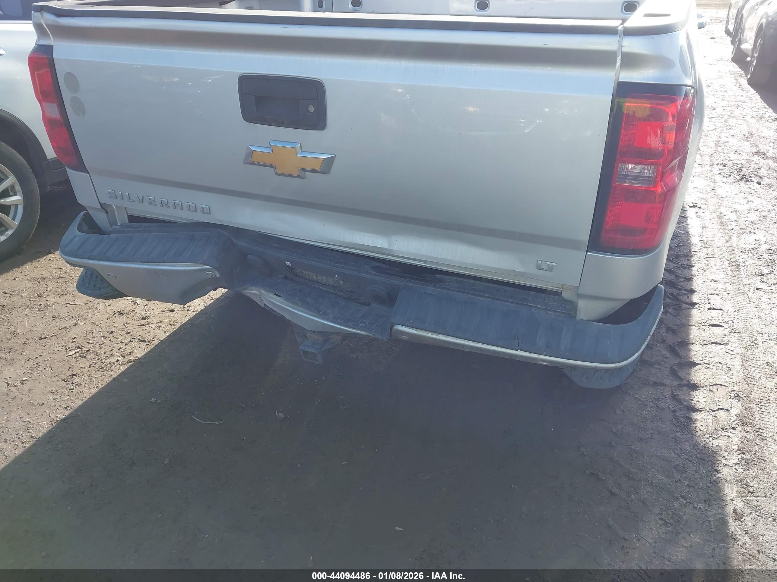 CHEVROLET SILVERADO image 6