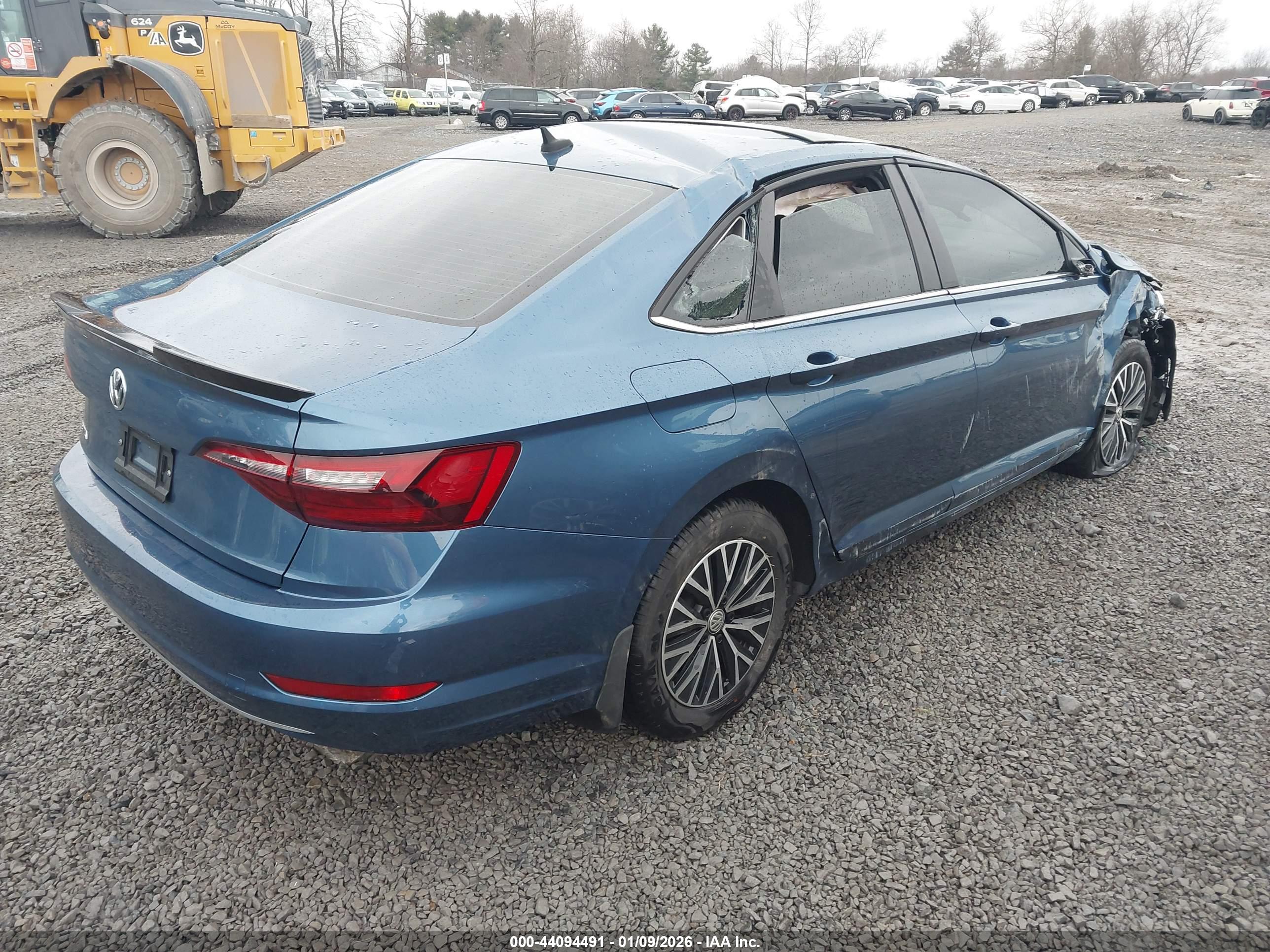 VOLKSWAGEN JETTA image 4