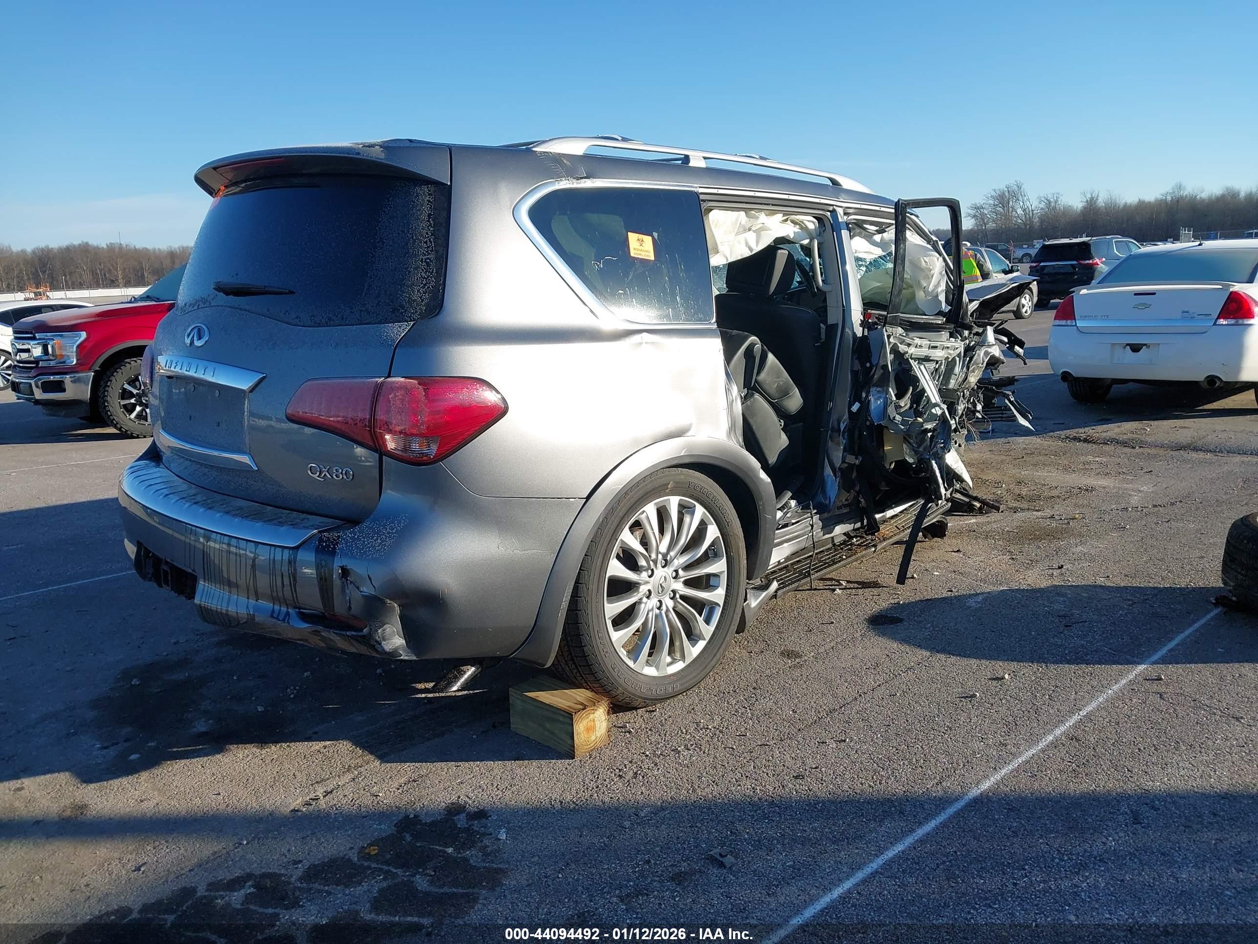 INFINITI QX80 image 4