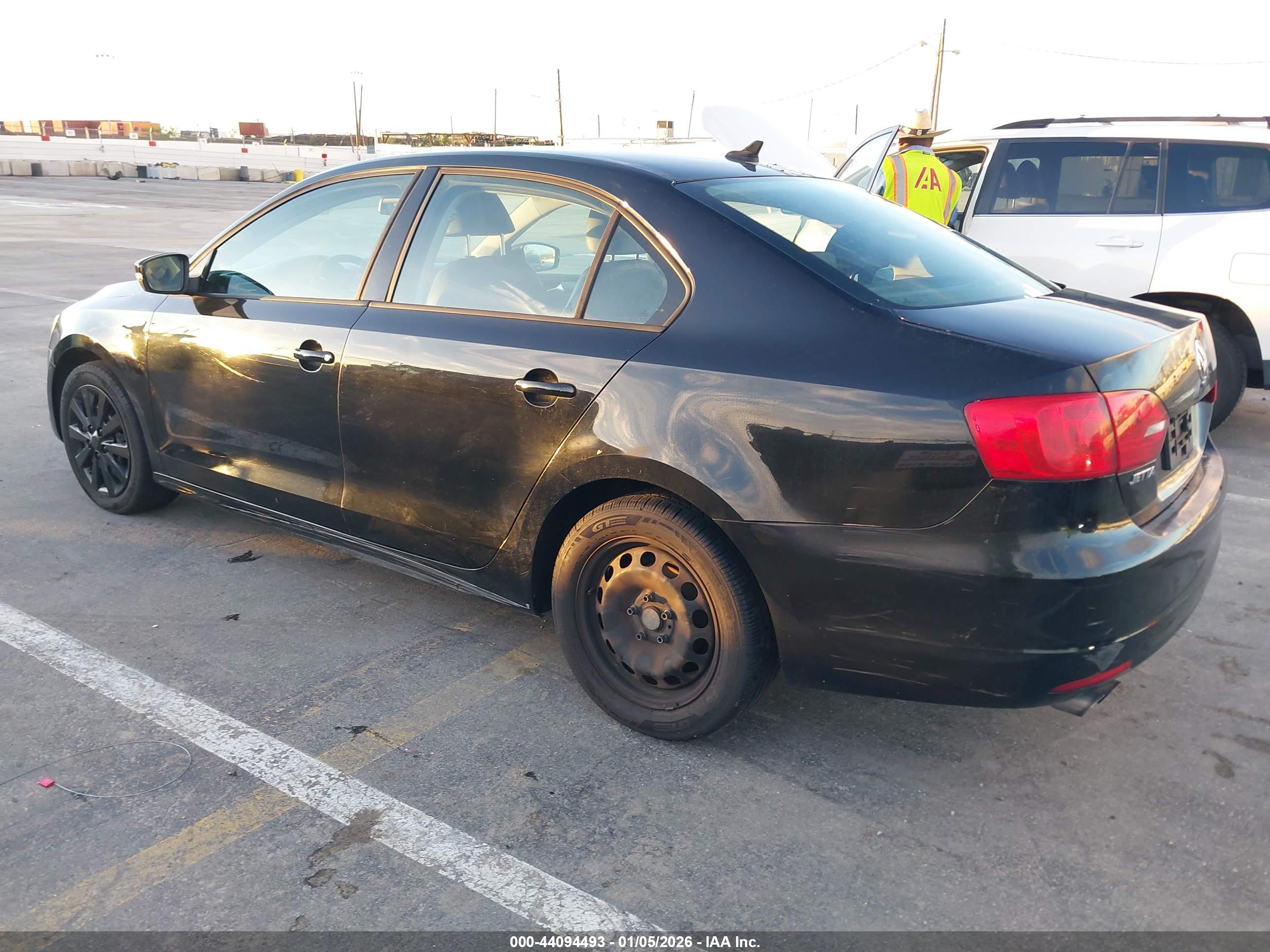 VOLKSWAGEN JETTA image 3