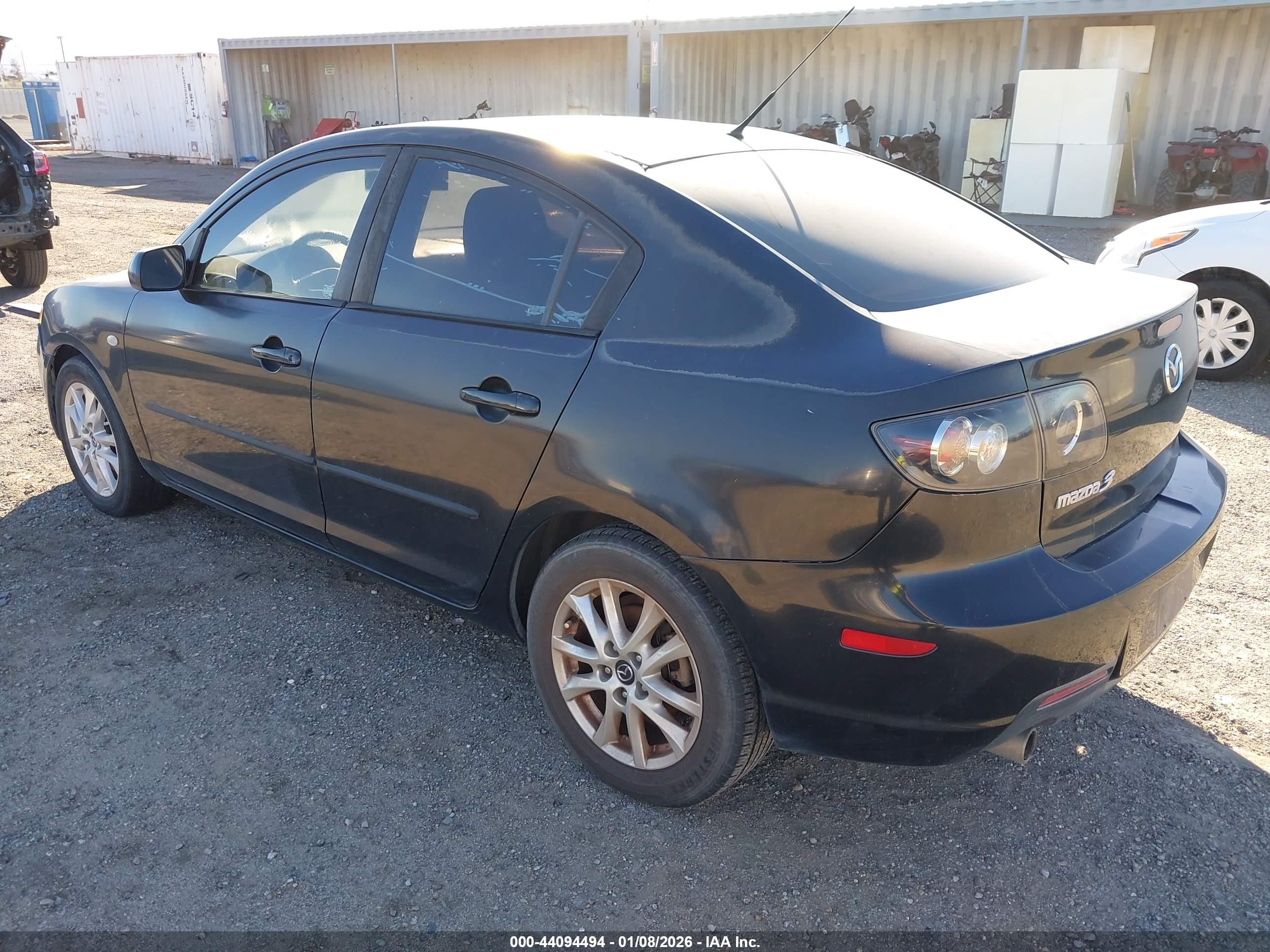 MAZDA MAZDA3 image 3