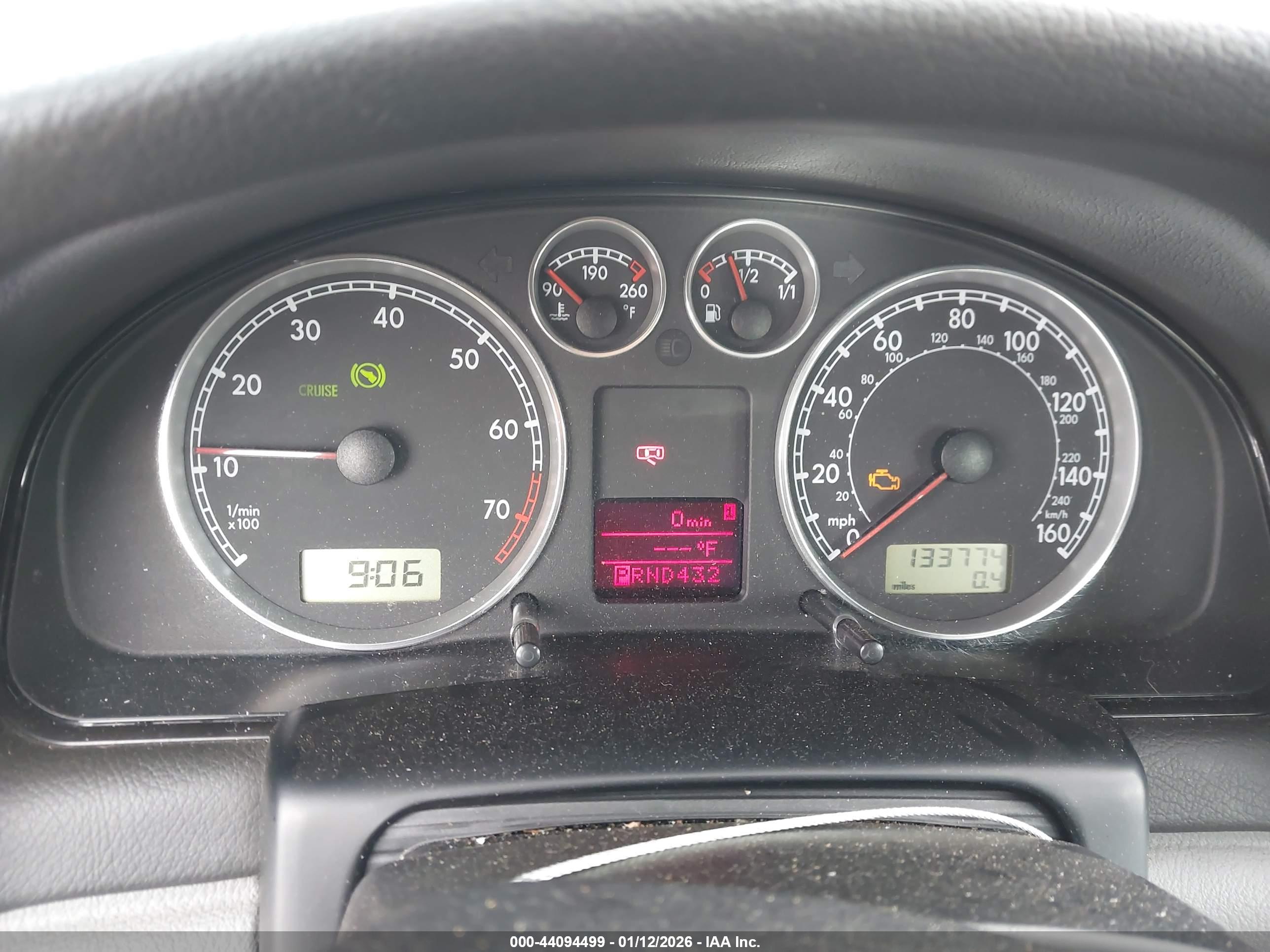 VOLKSWAGEN PASSAT image 7