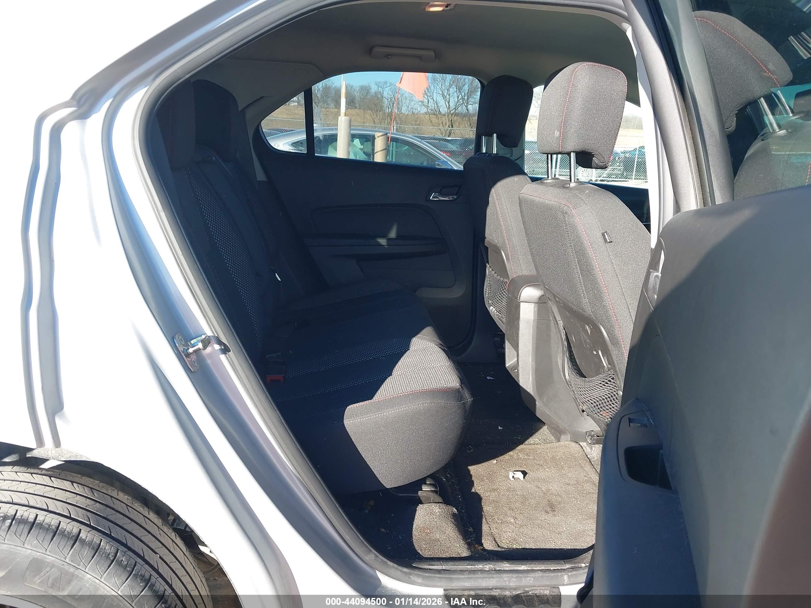 CHEVROLET EQUINOX image 8