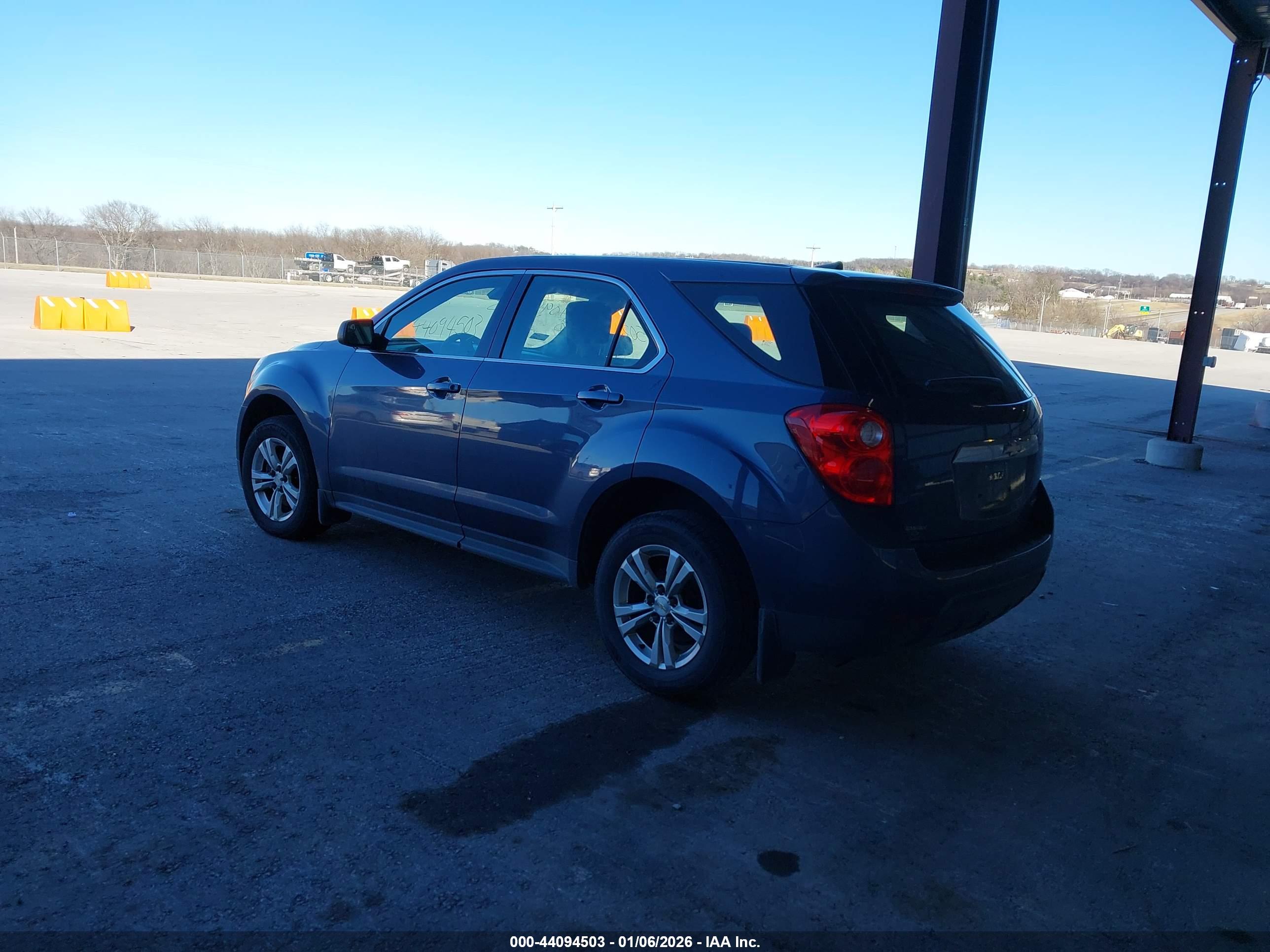 CHEVROLET EQUINOX image 3