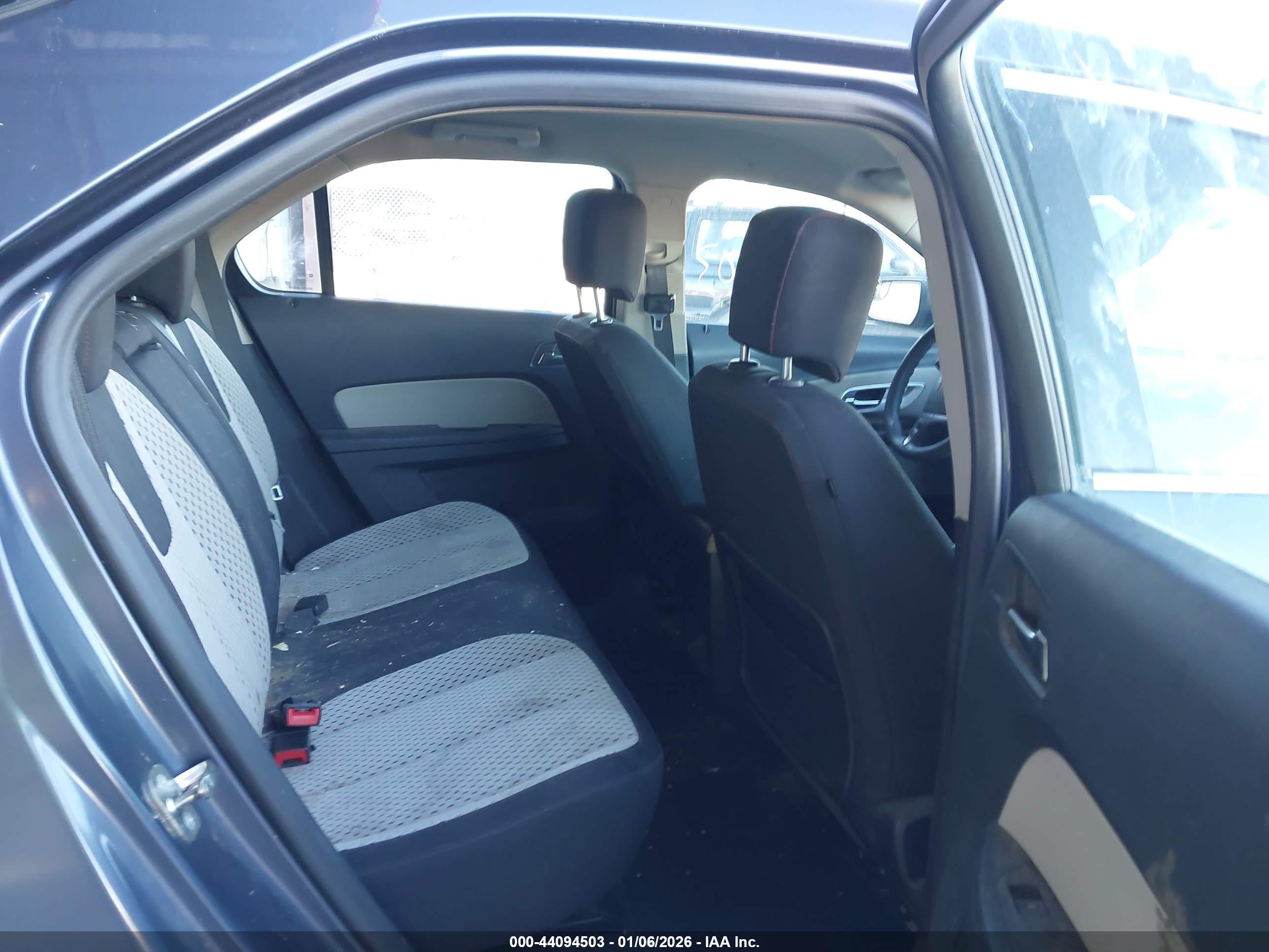 CHEVROLET EQUINOX image 8