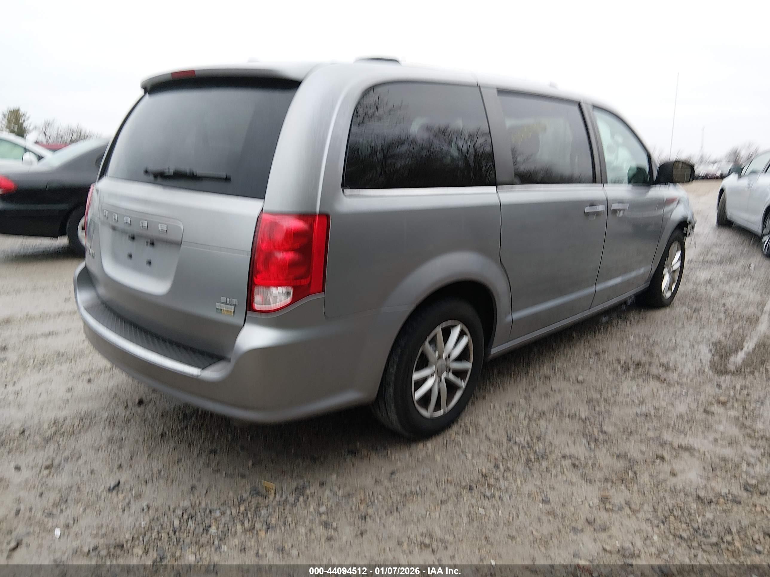 DODGE GRAND image 4