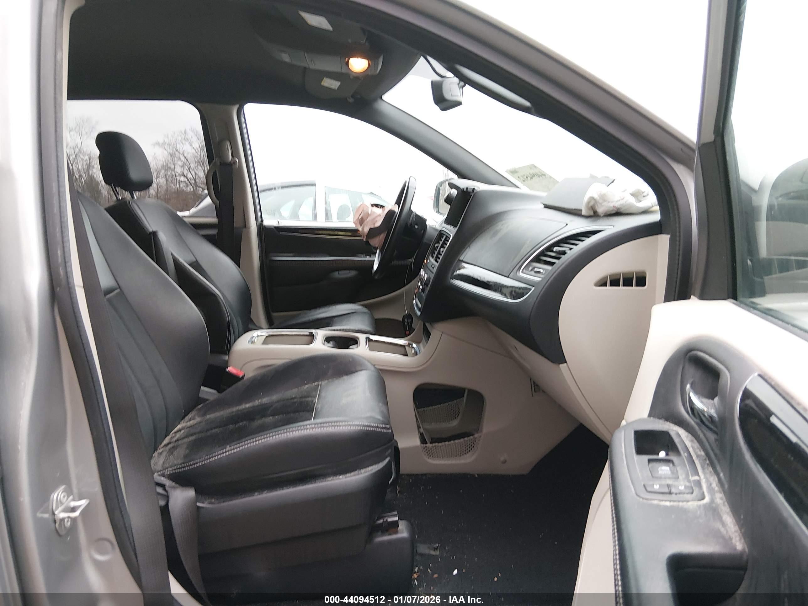 DODGE GRAND image 5