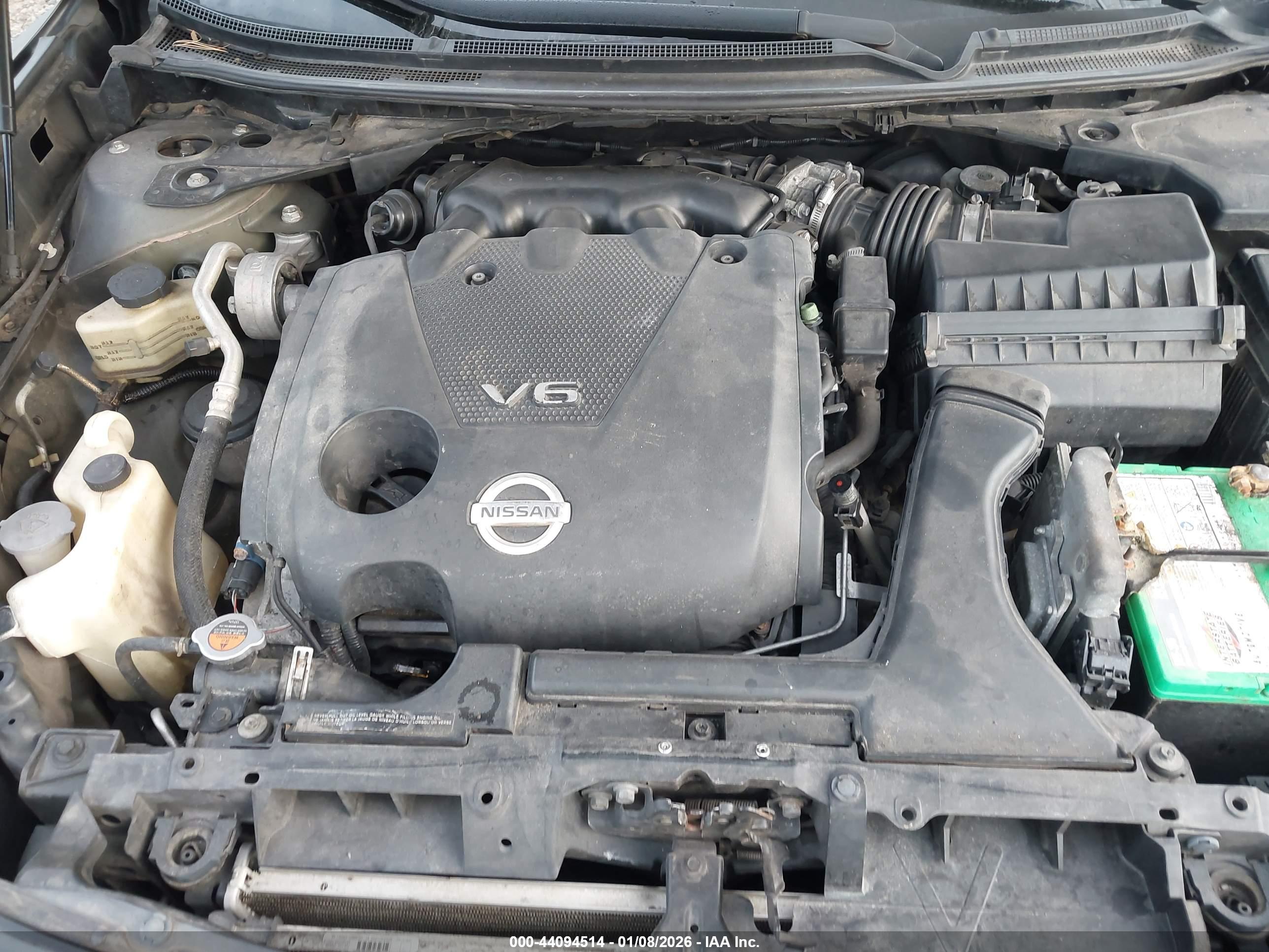 NISSAN MAXIMA image 10