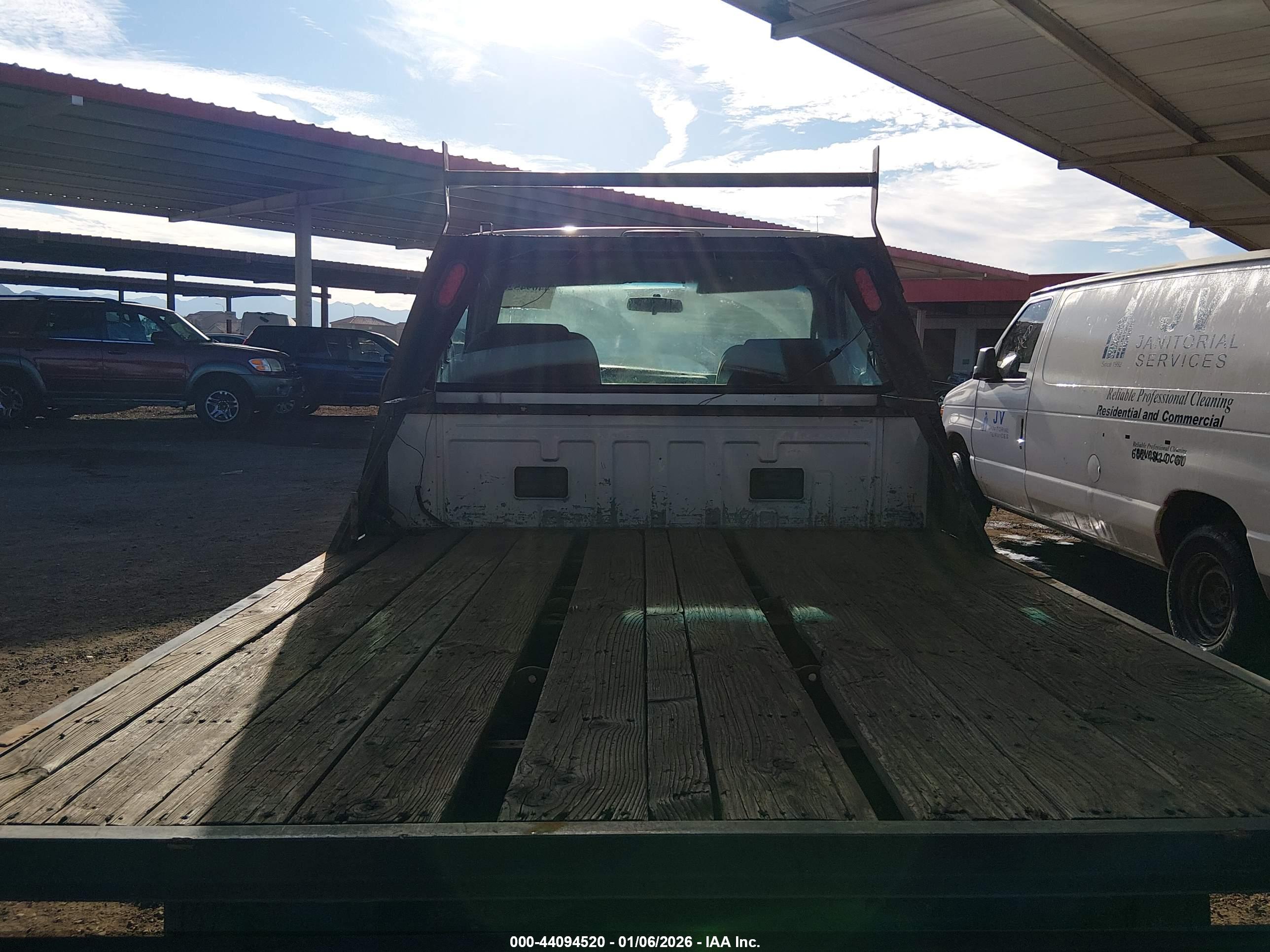 FORD F-250 image 8