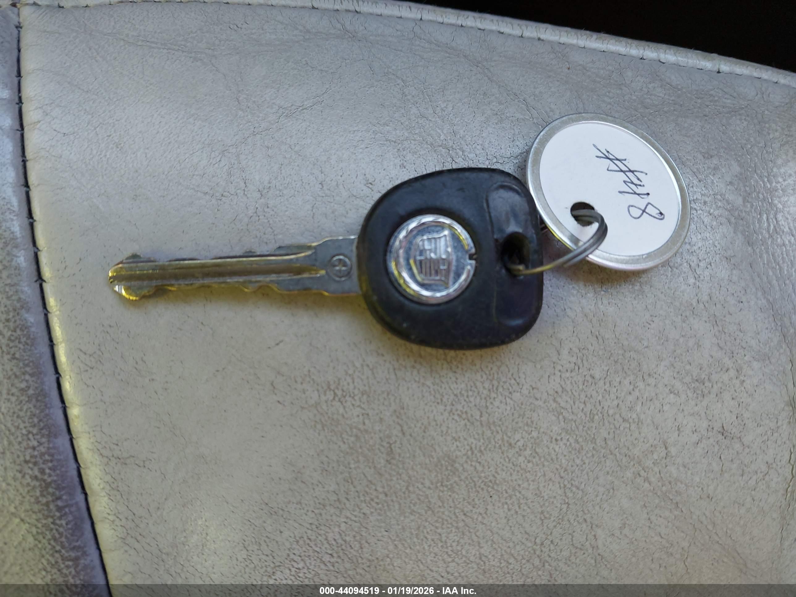 CADILLAC CTS image 11