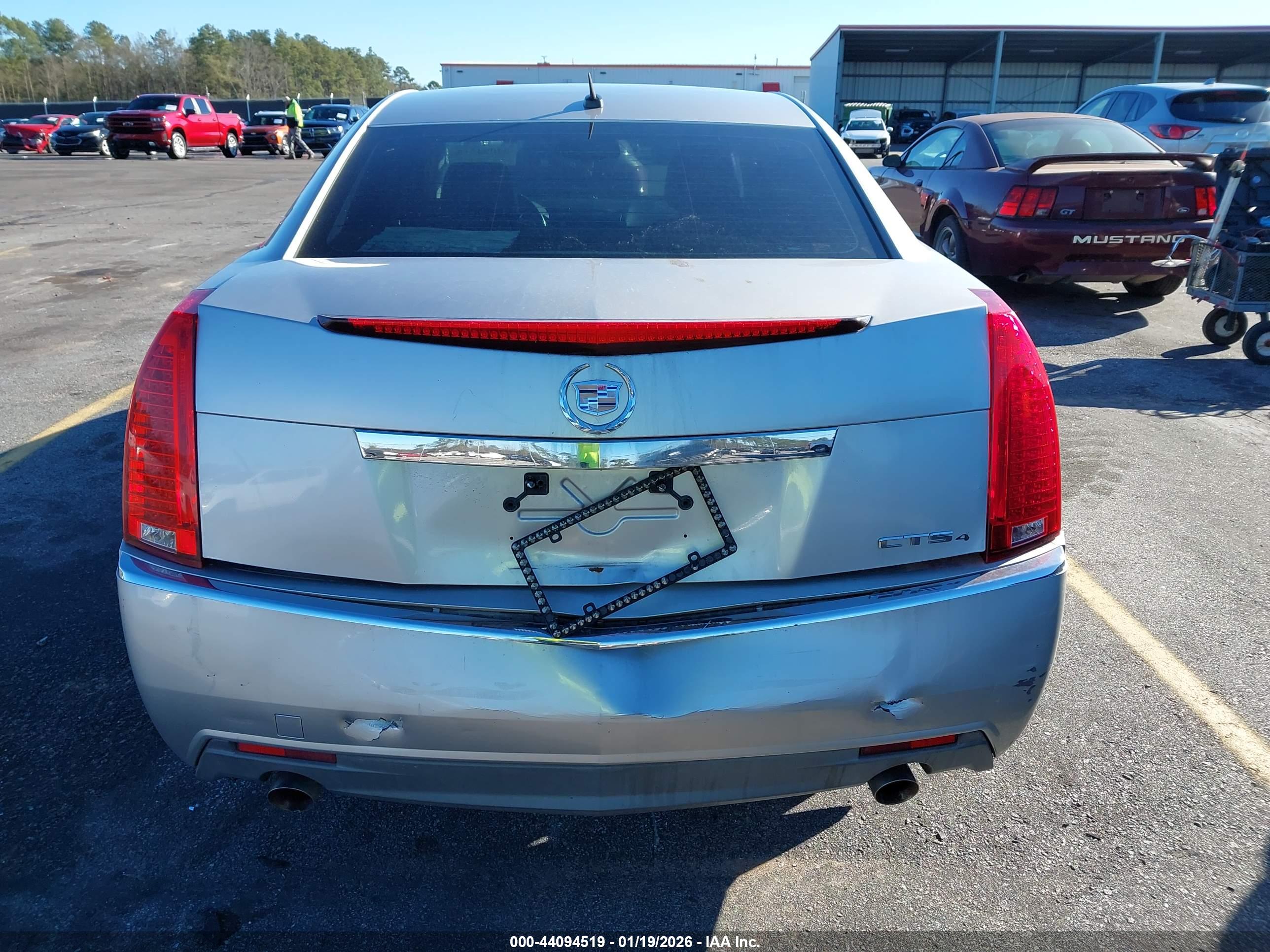 CADILLAC CTS image 6