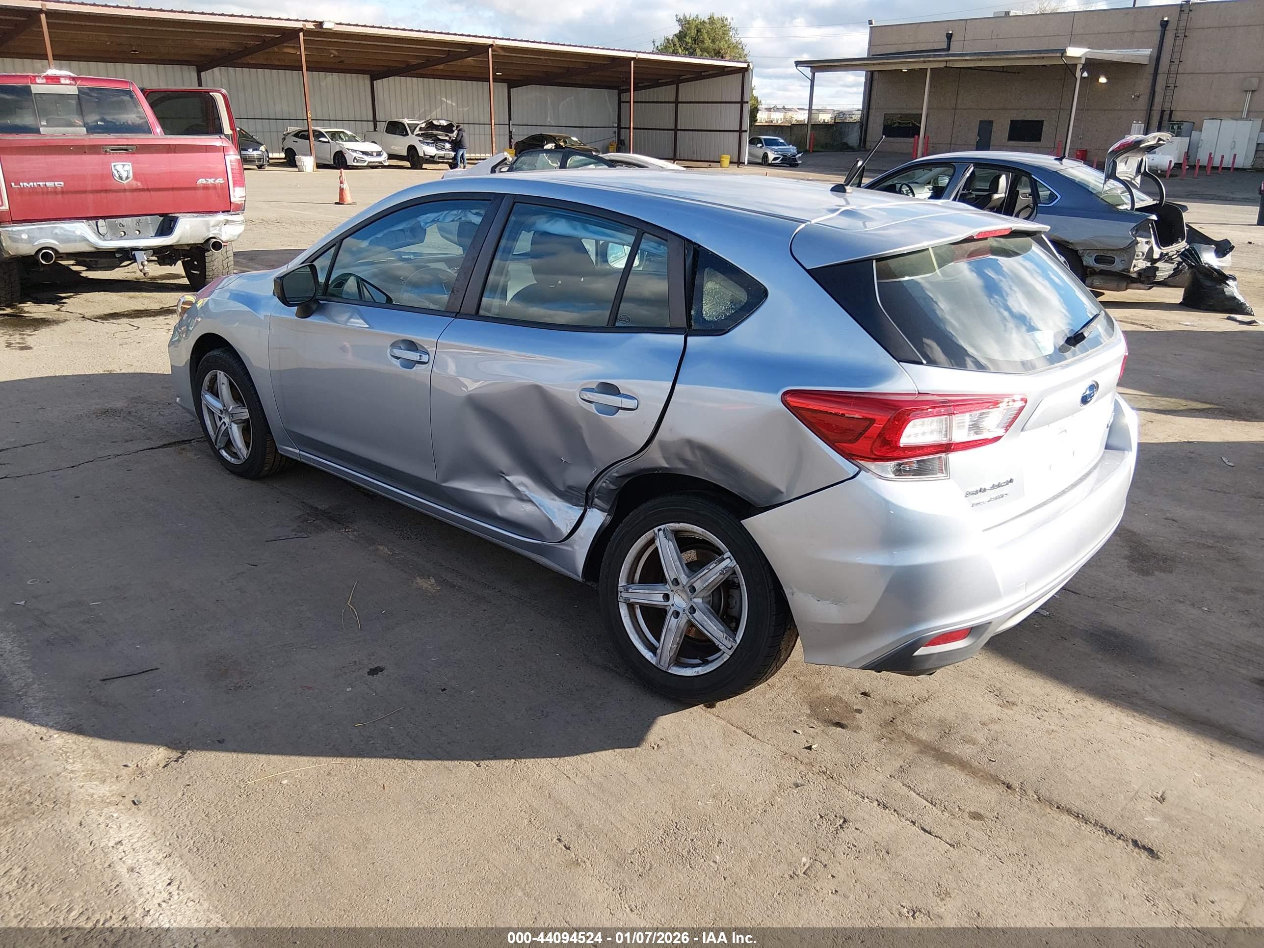 SUBARU IMPREZA image 3
