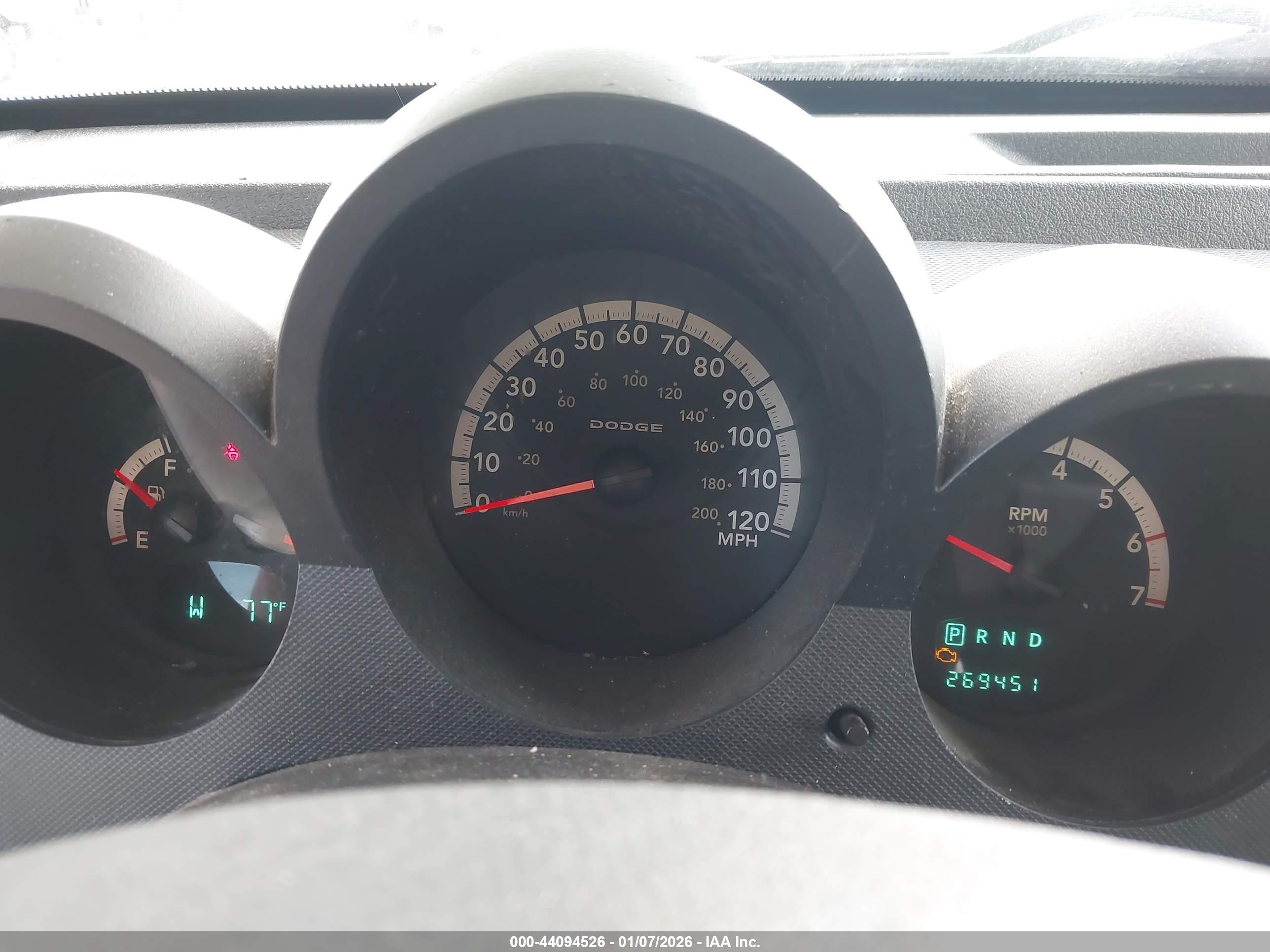 DODGE NITRO image 7