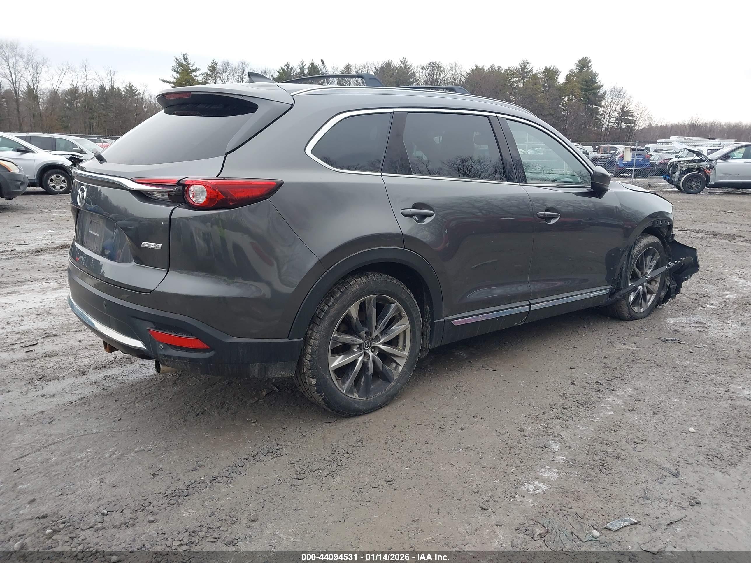 MAZDA CX-9 image 4