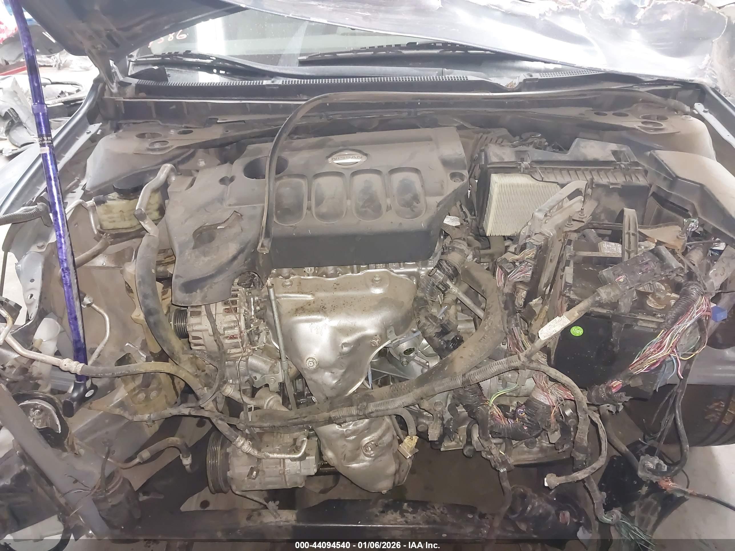NISSAN ALTIMA image 10