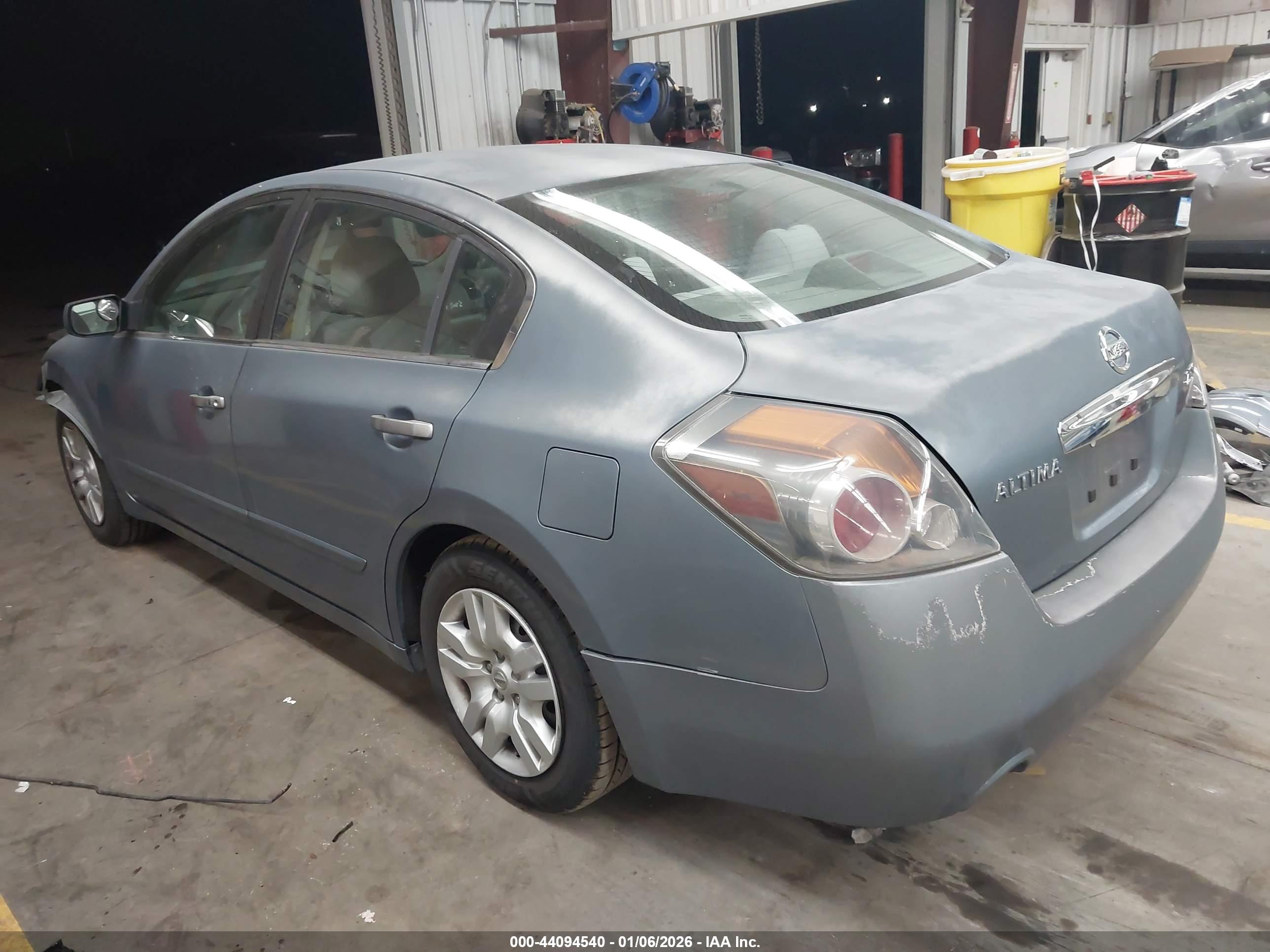 NISSAN ALTIMA image 3