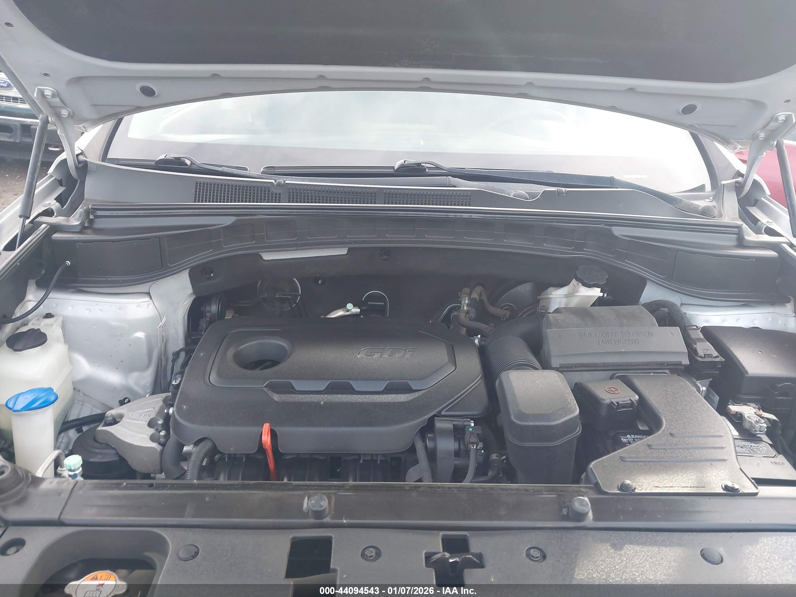 HYUNDAI SANTA image 10