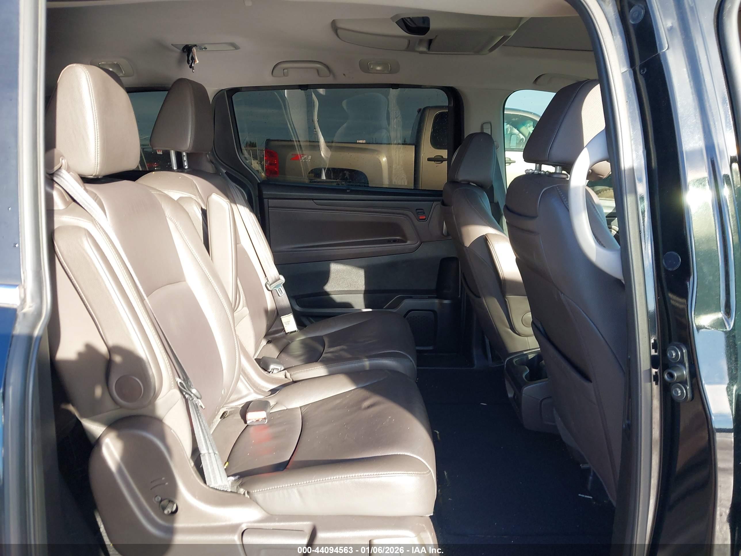 HONDA ODYSSEY image 8