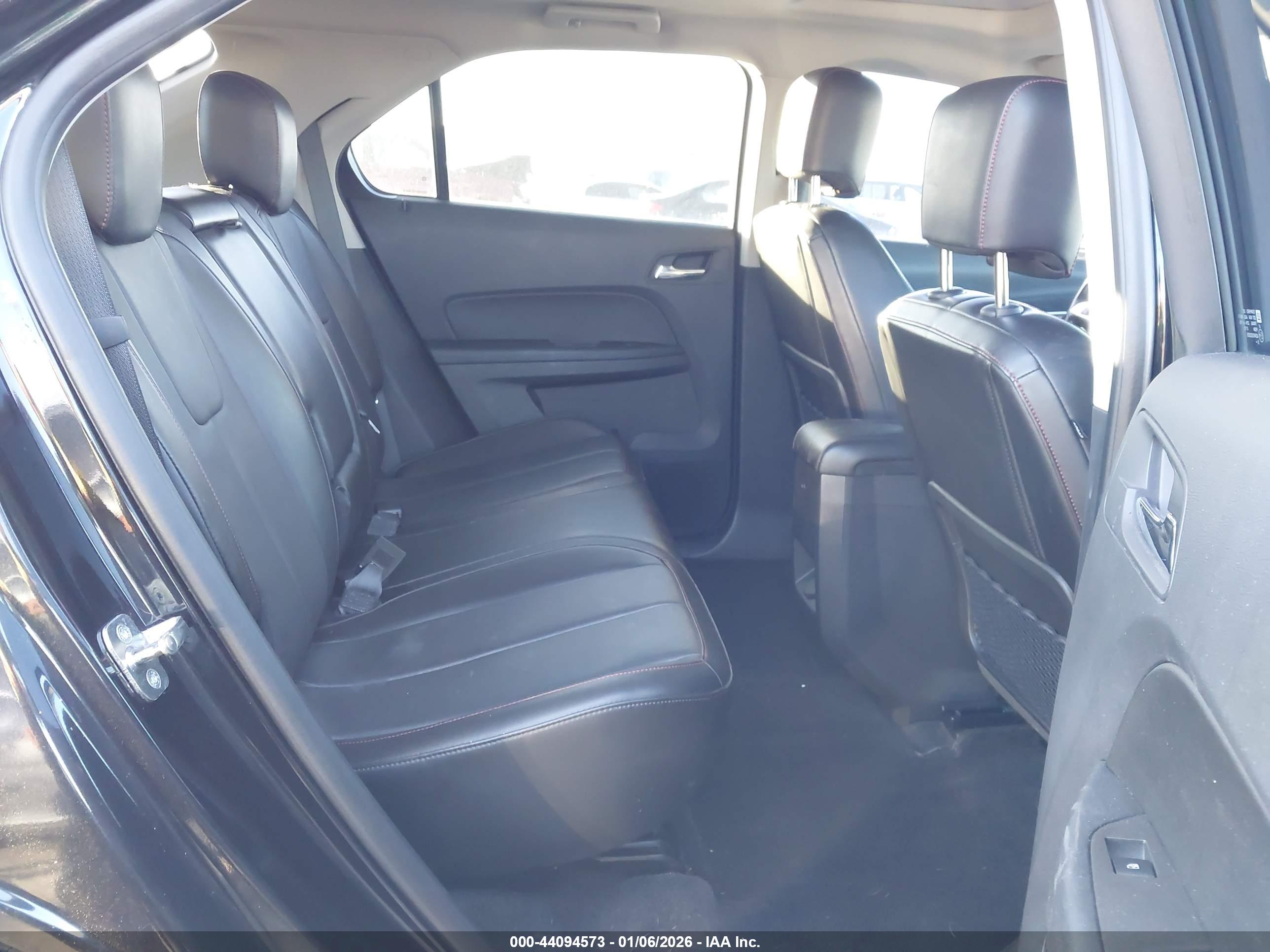 CHEVROLET EQUINOX image 8