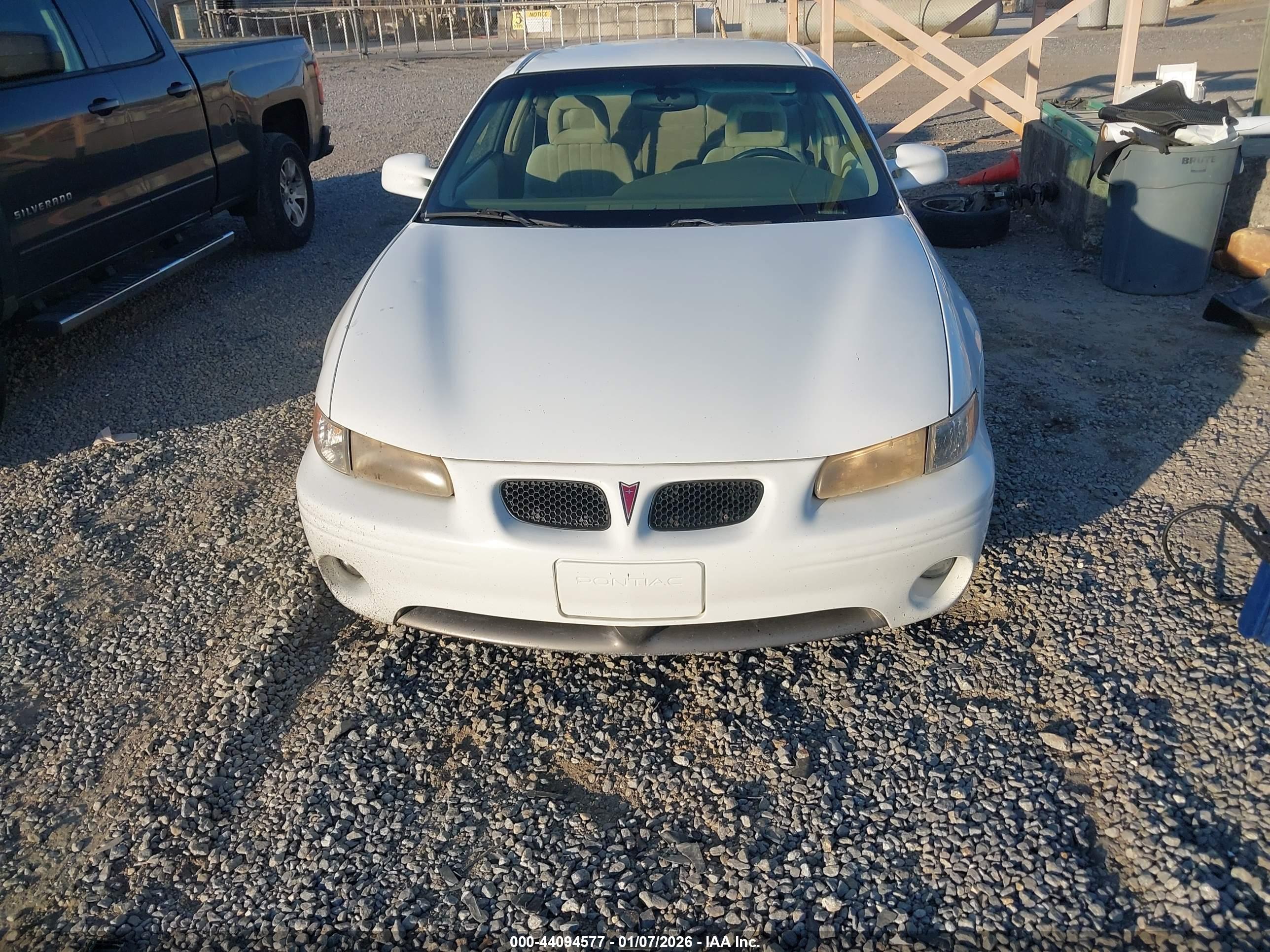 PONTIAC GRAND image 6