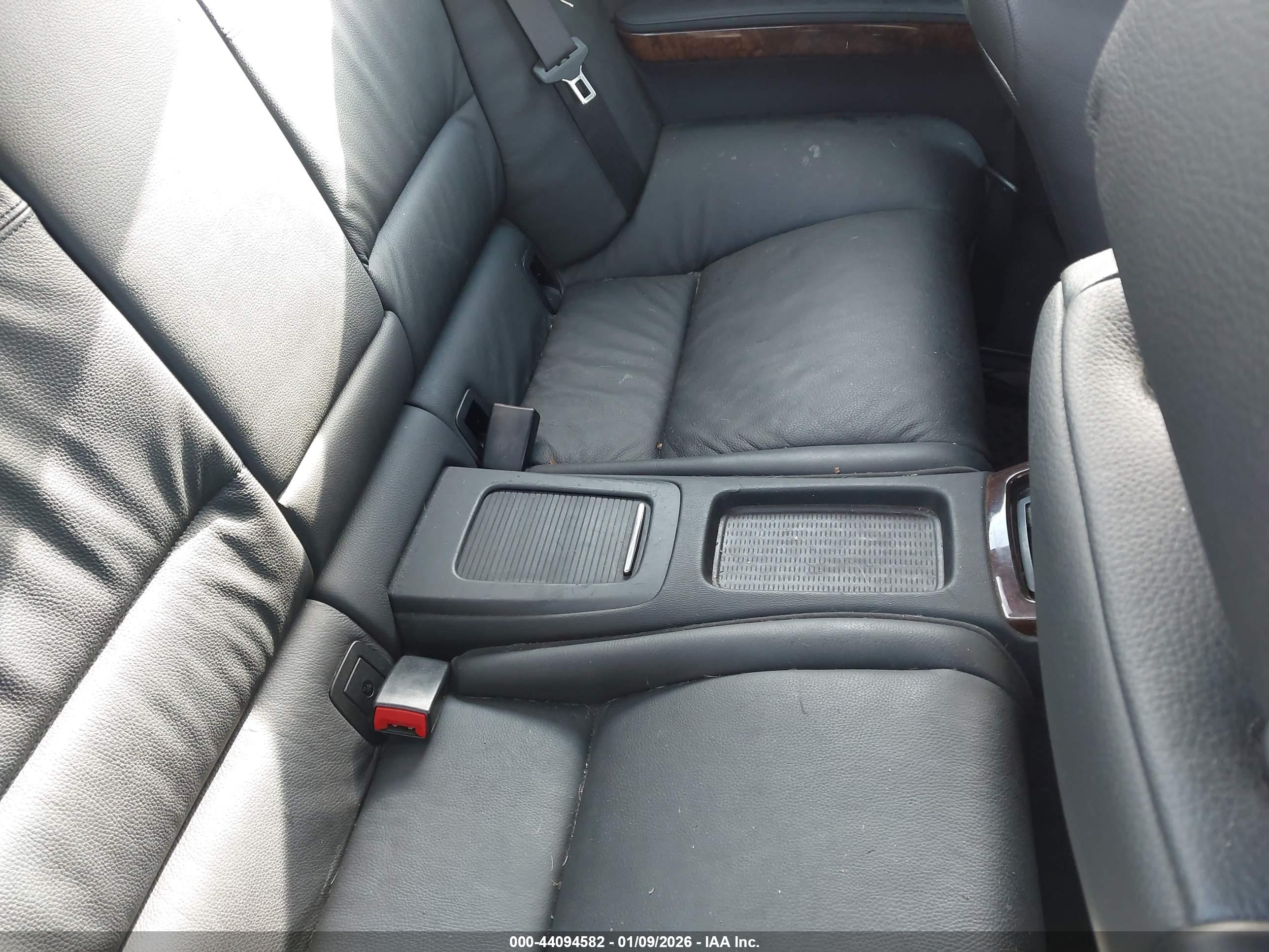 BMW 328I image 8