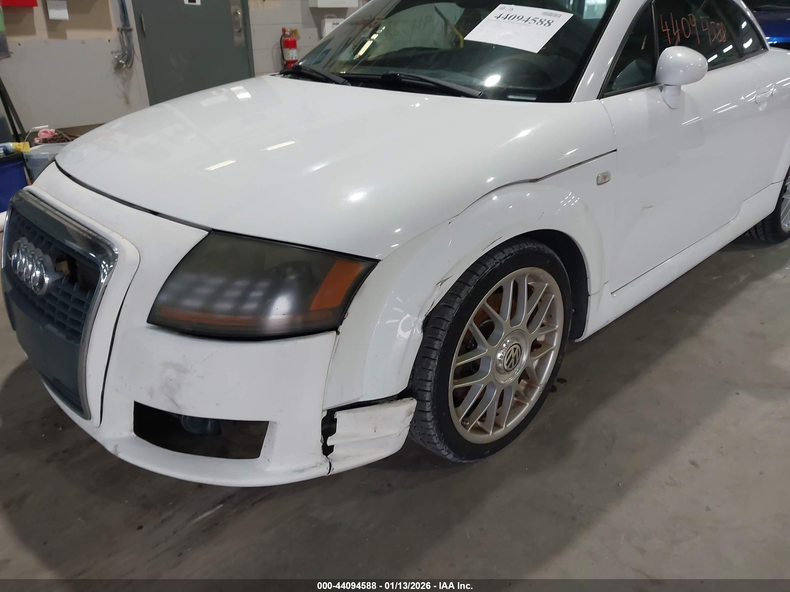 AUDI TT image 6
