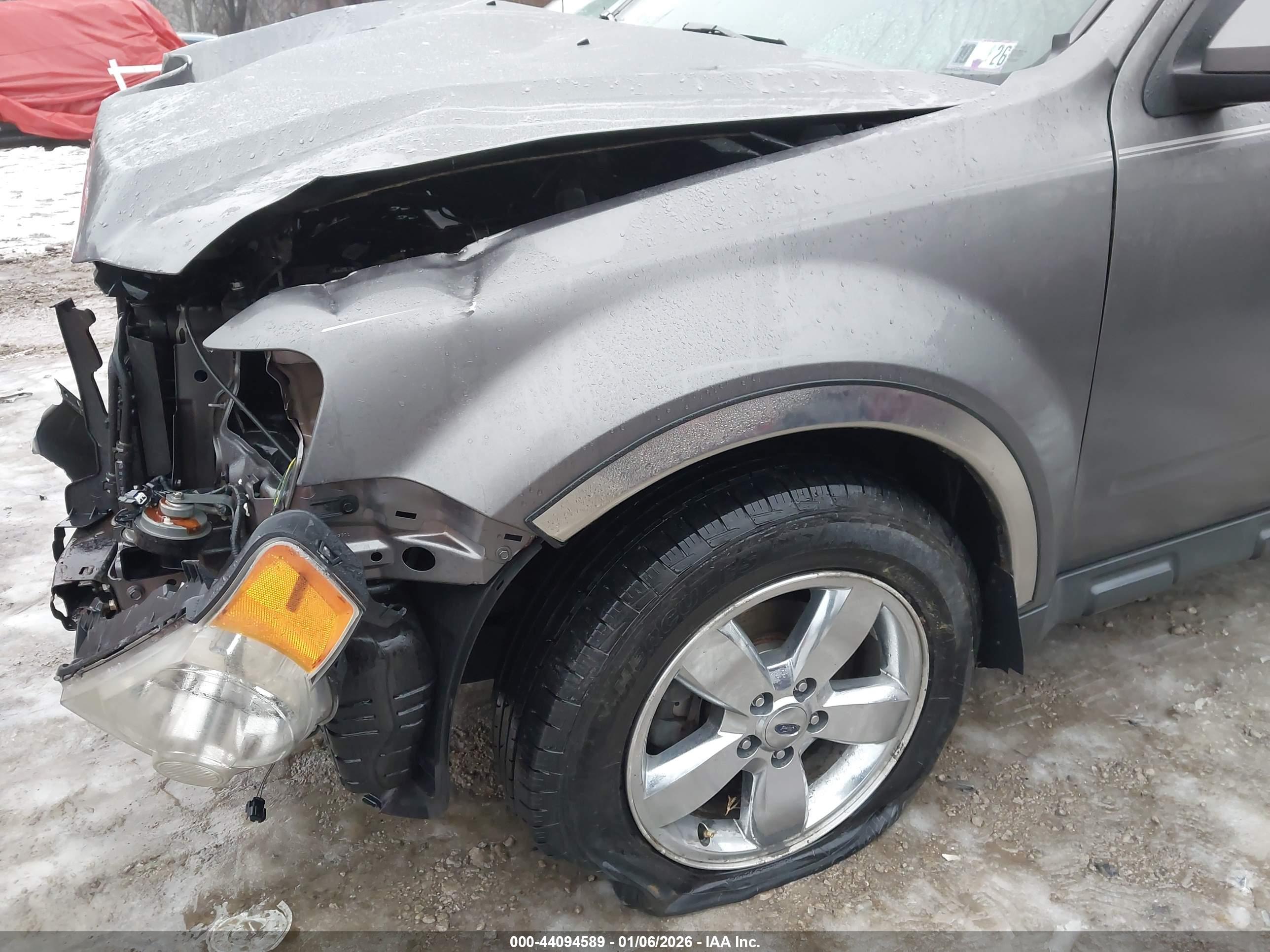 FORD ESCAPE image 6