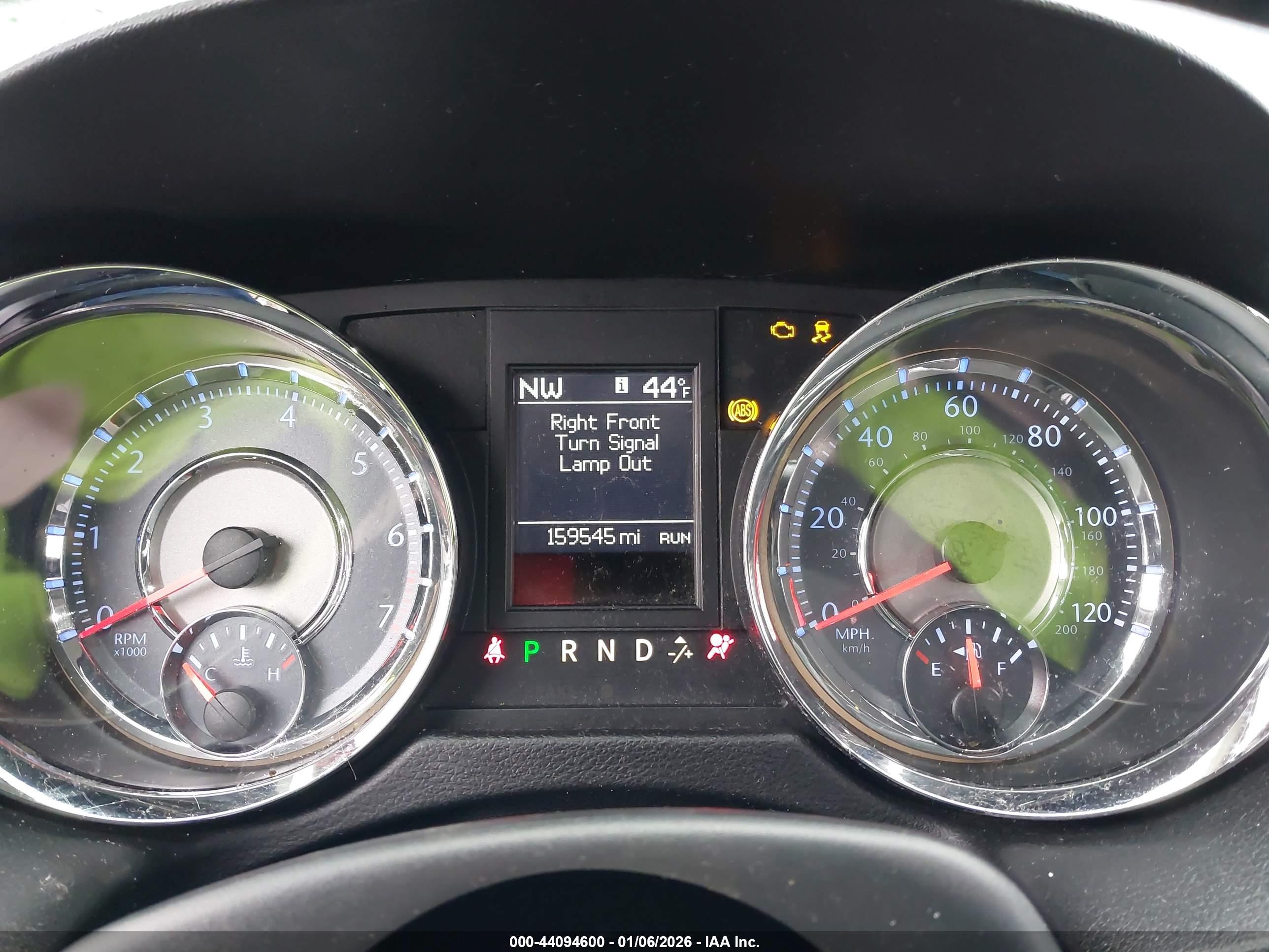 CHRYSLER TOWN image 7