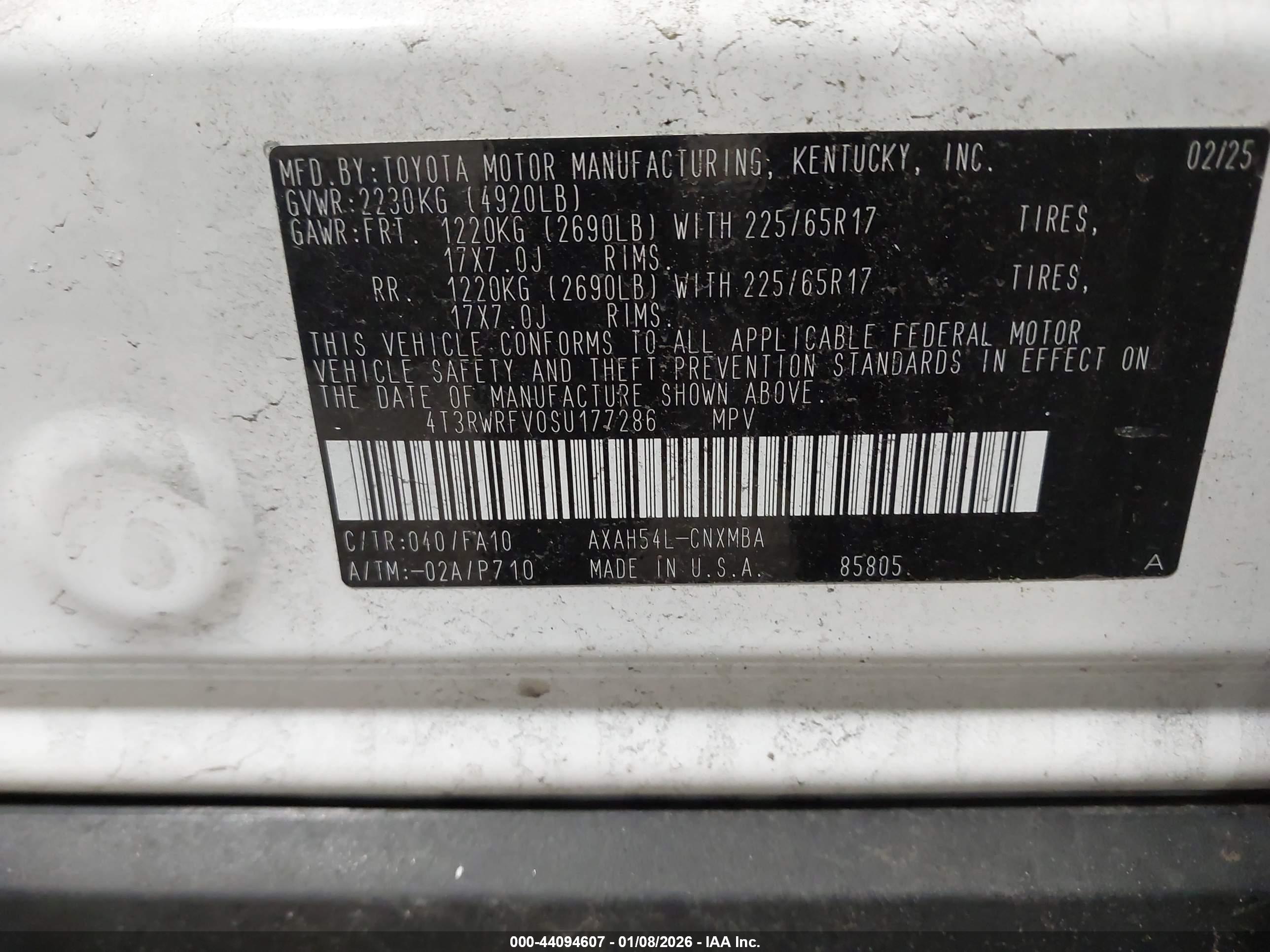 TOYOTA RAV4 image 9