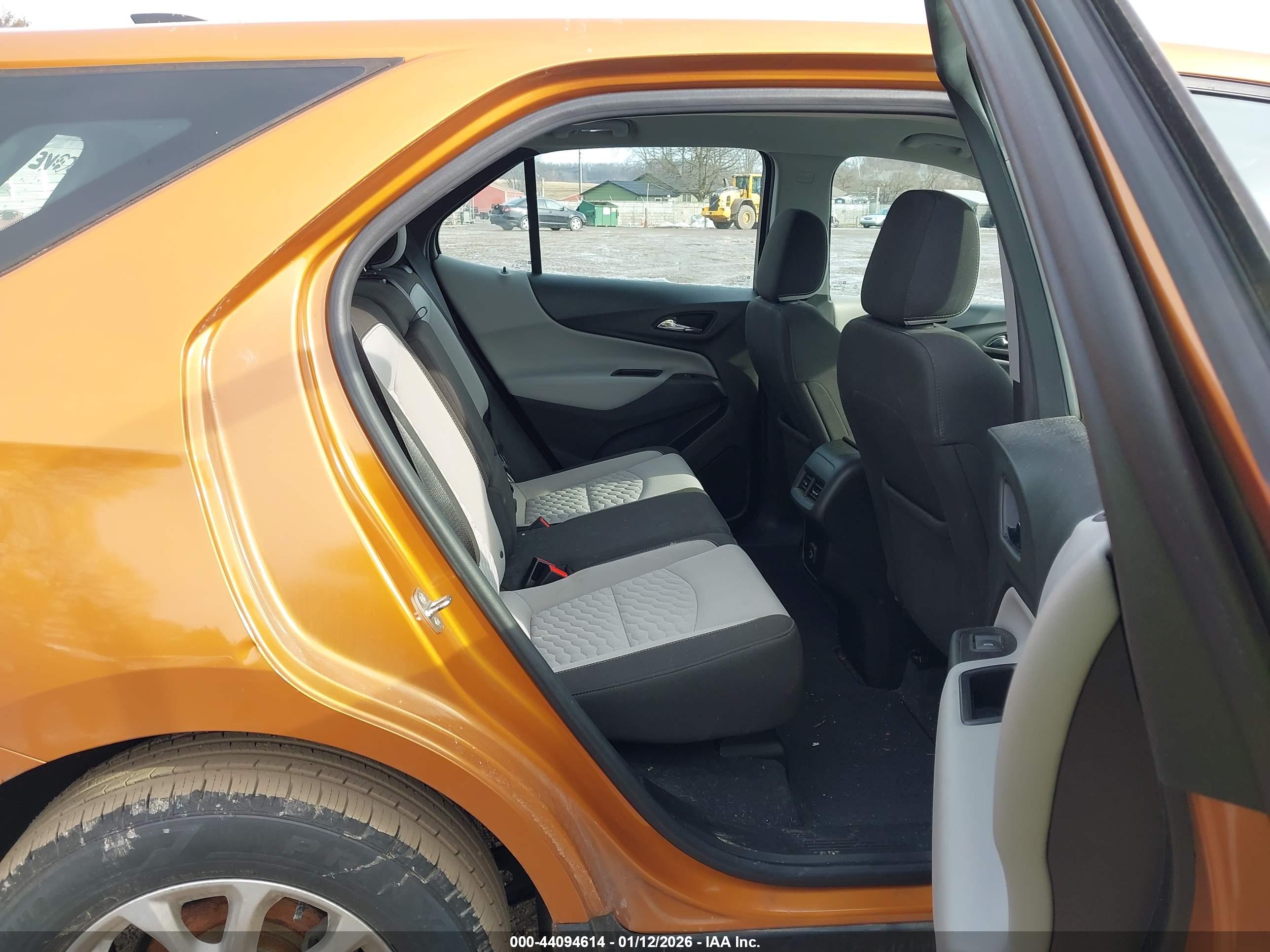 CHEVROLET EQUINOX image 8