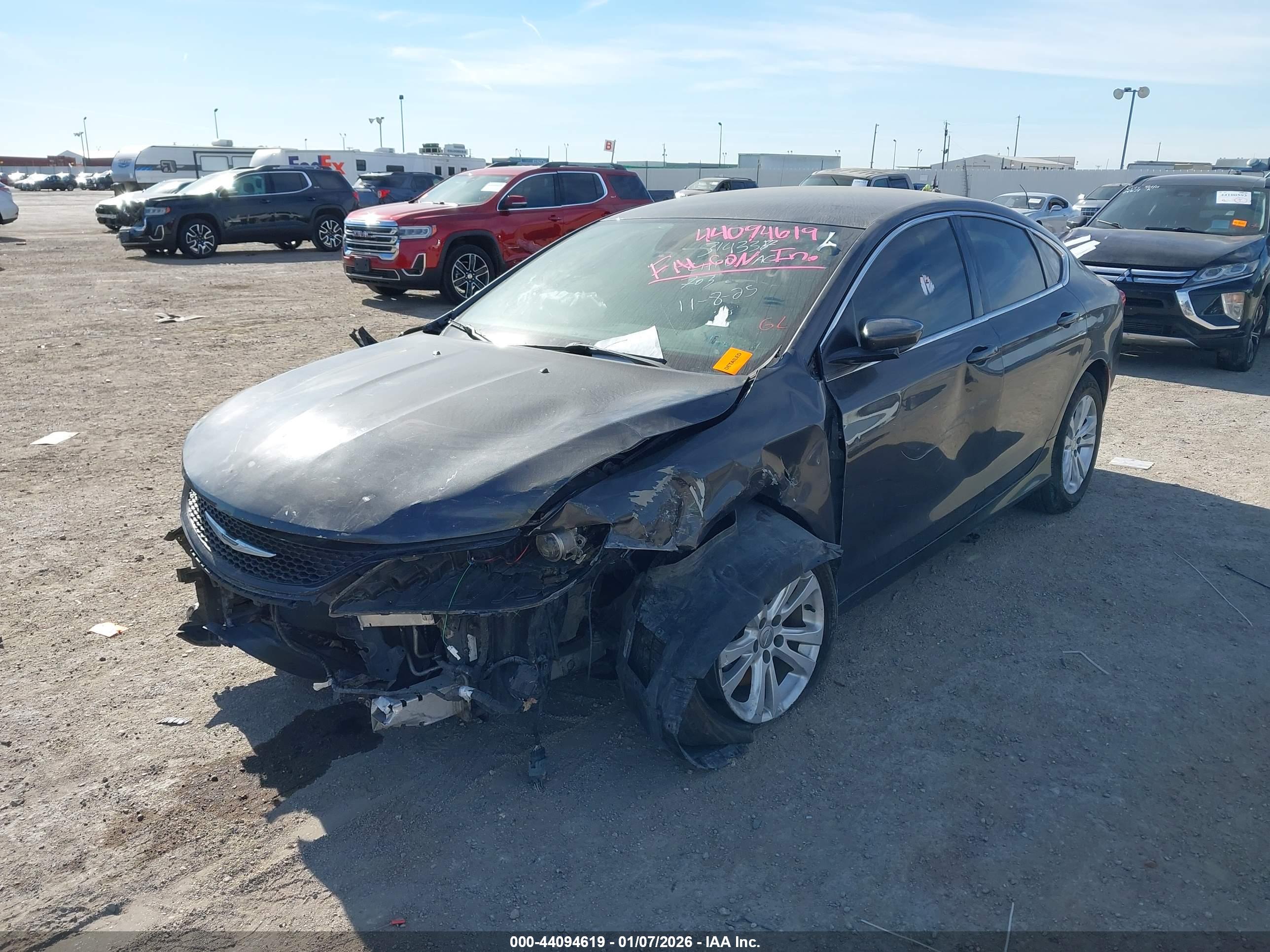 CHRYSLER 200 image 2