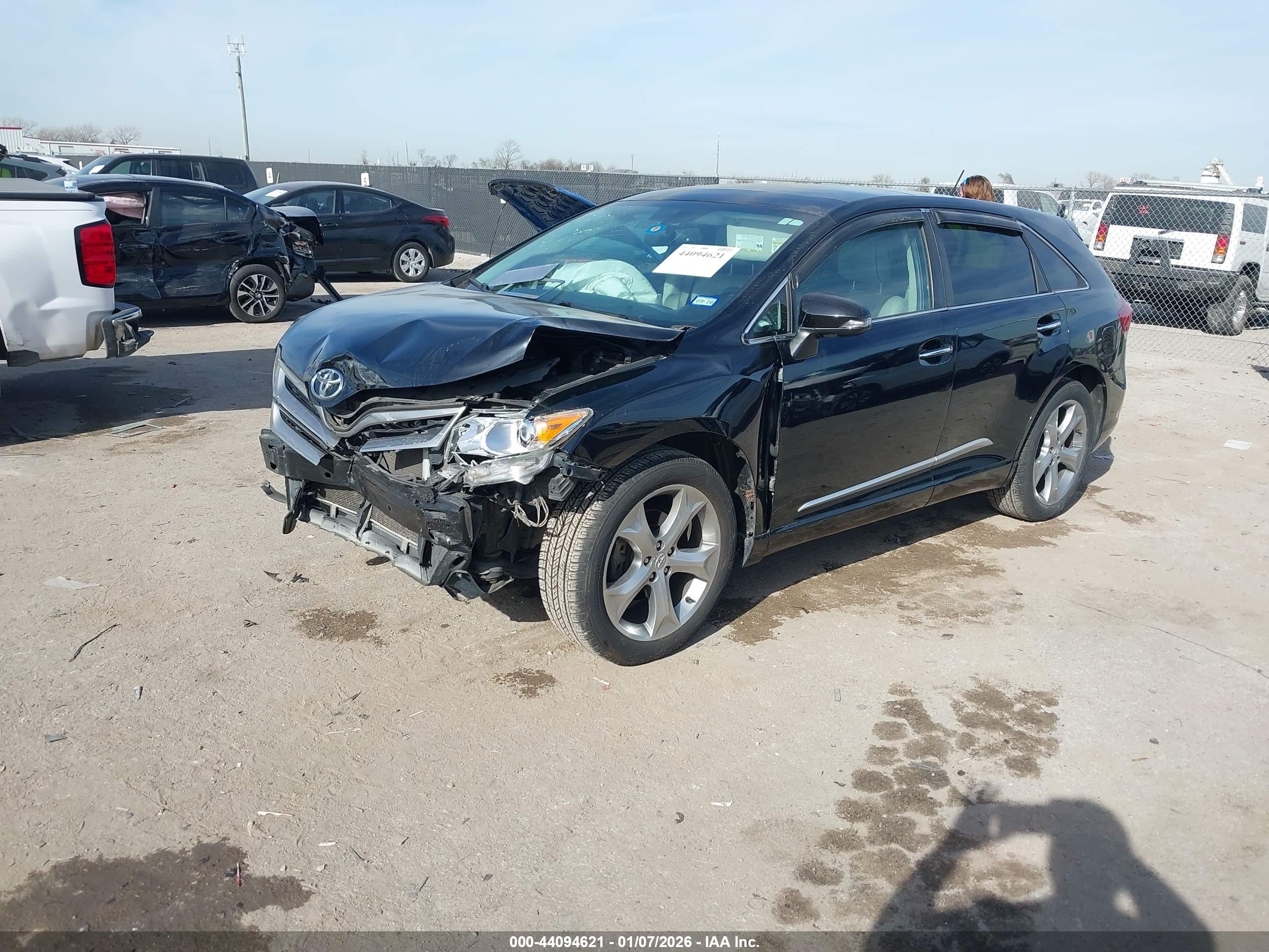 TOYOTA VENZA image 4