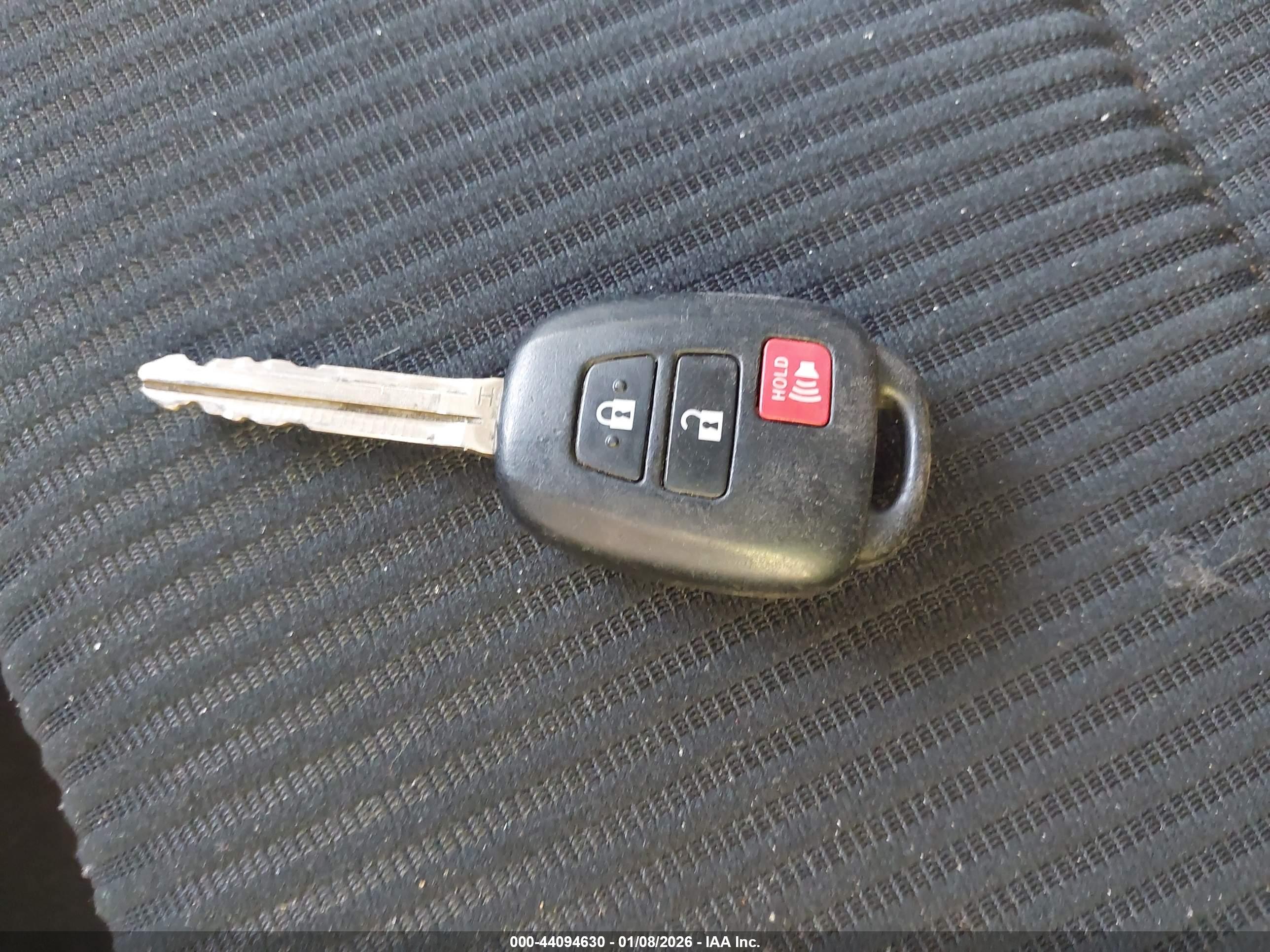 TOYOTA RAV4 image 11