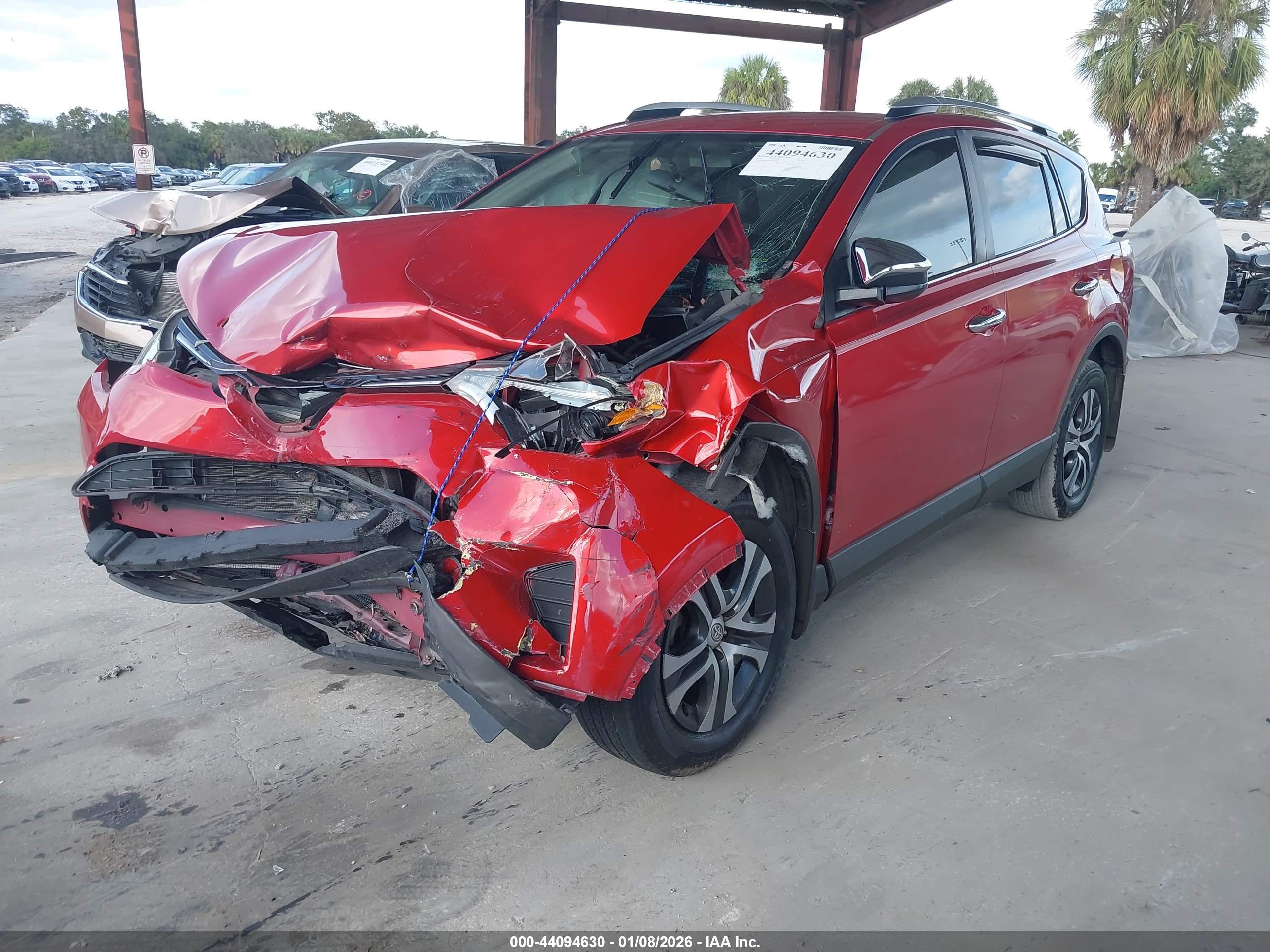 TOYOTA RAV4 image 2