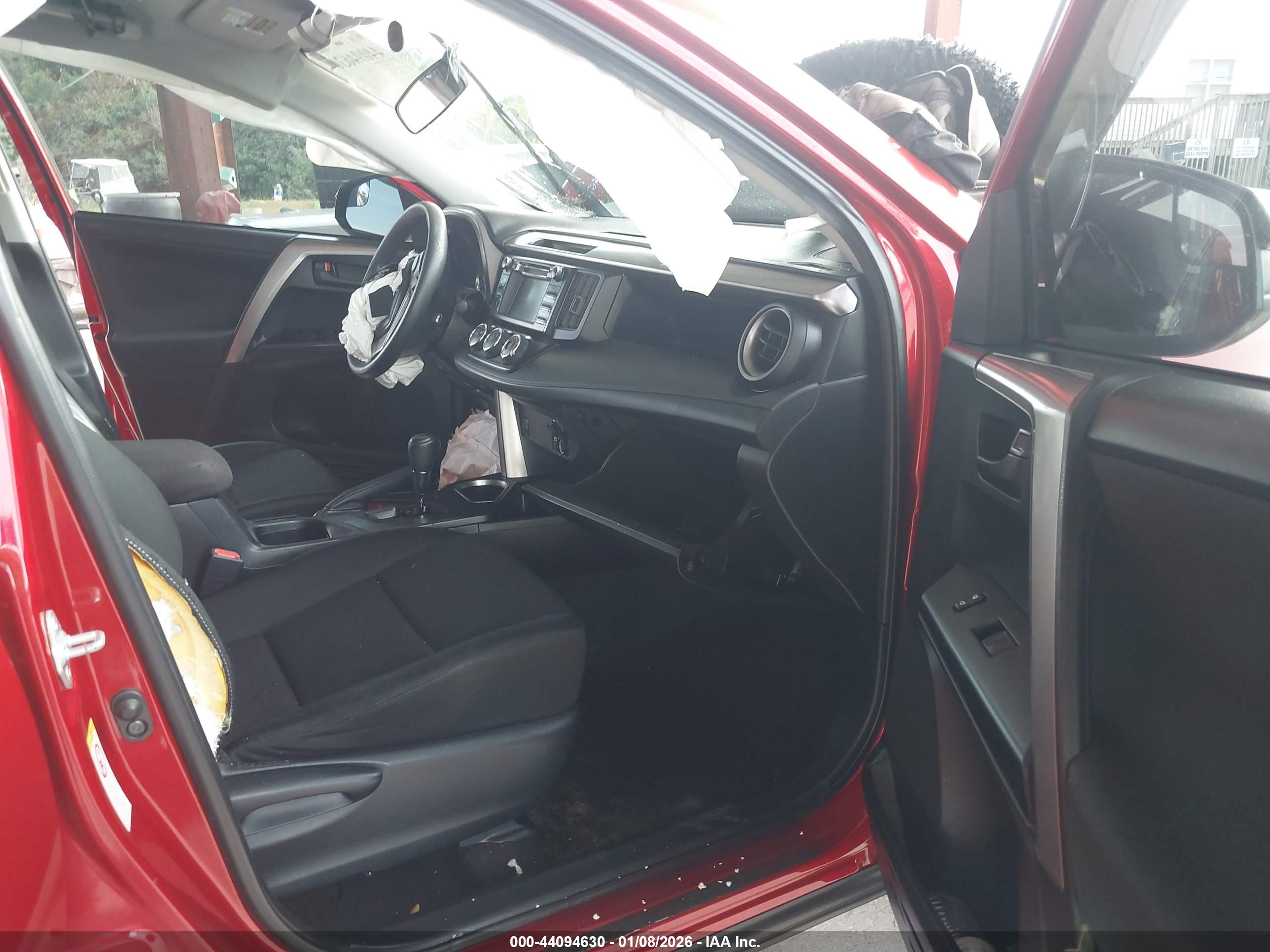 TOYOTA RAV4 image 5