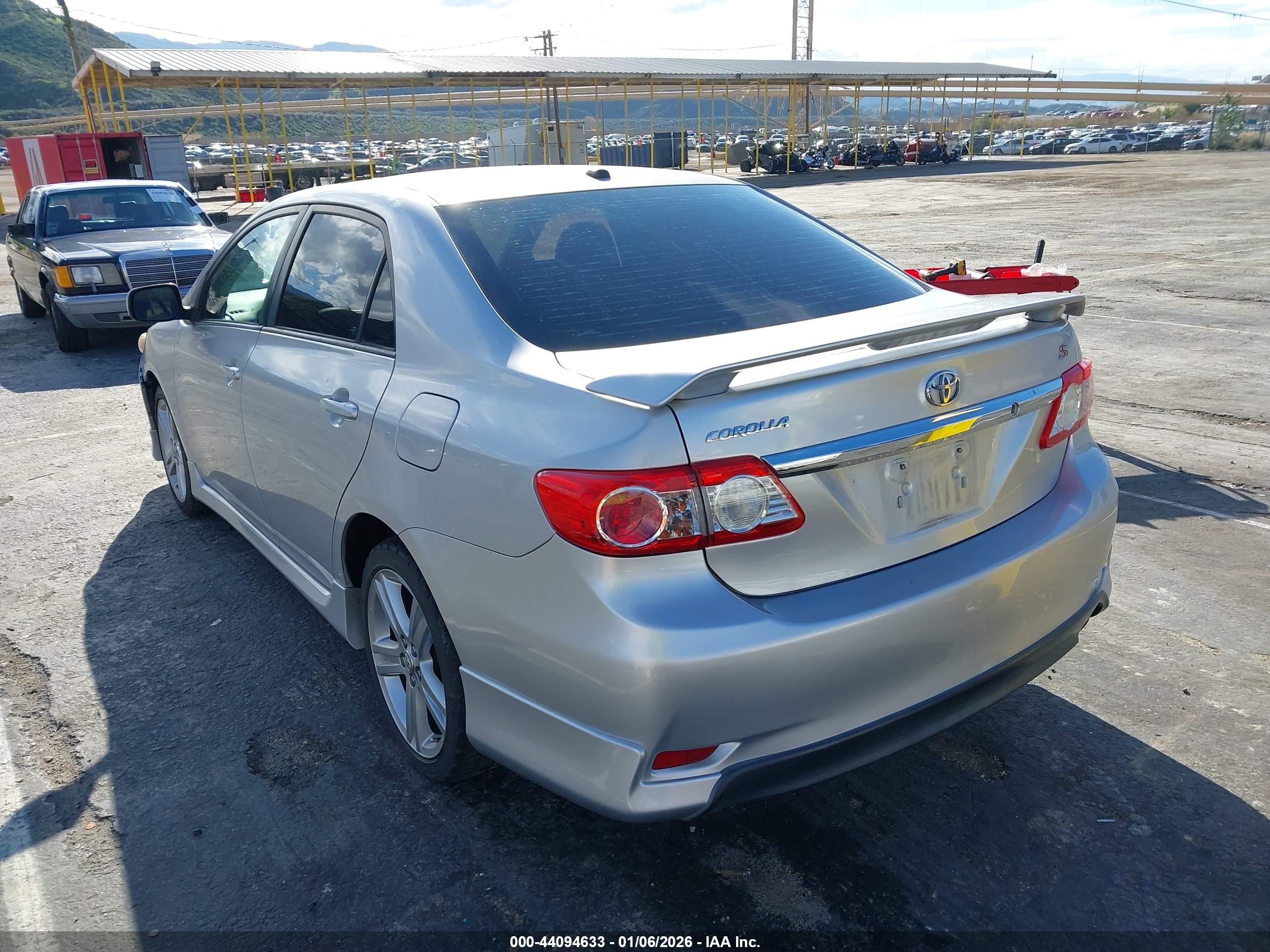 TOYOTA COROLLA image 3