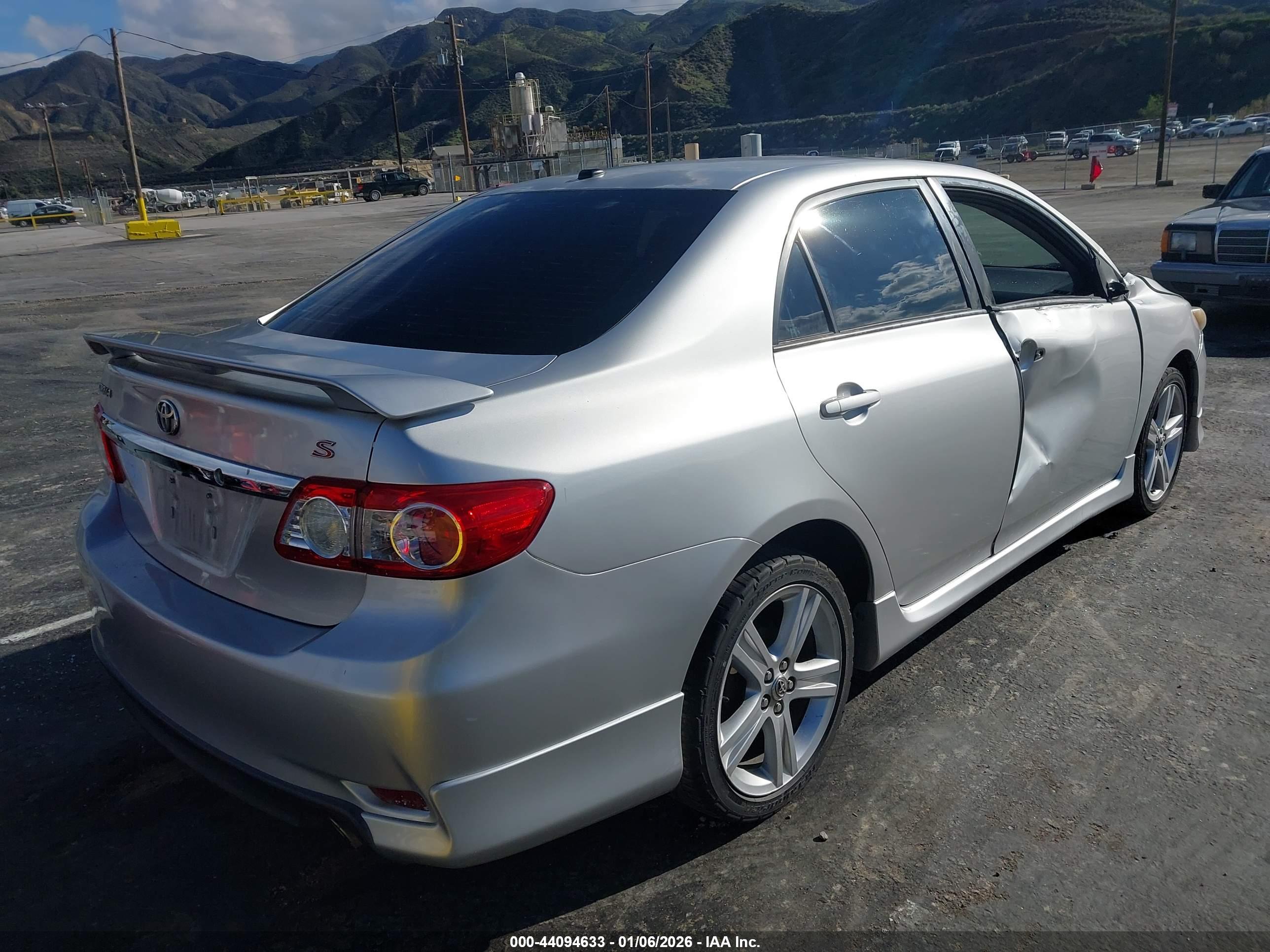 TOYOTA COROLLA image 4