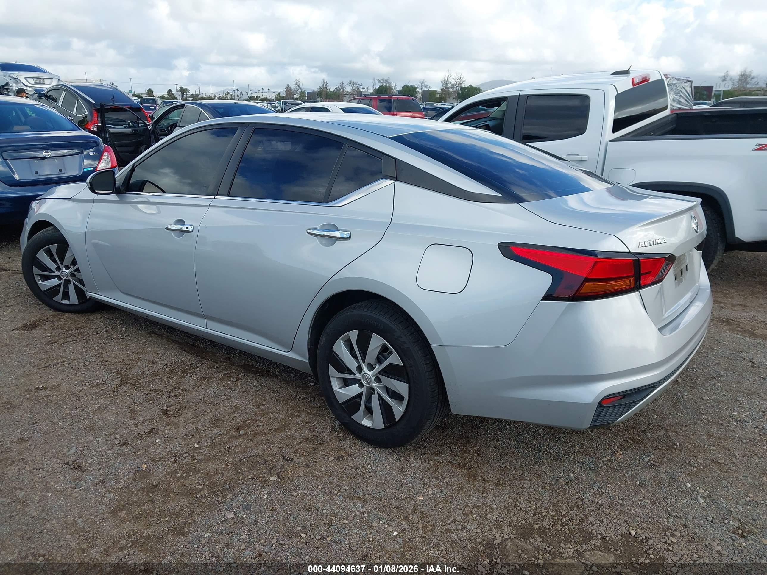 NISSAN ALTIMA image 3