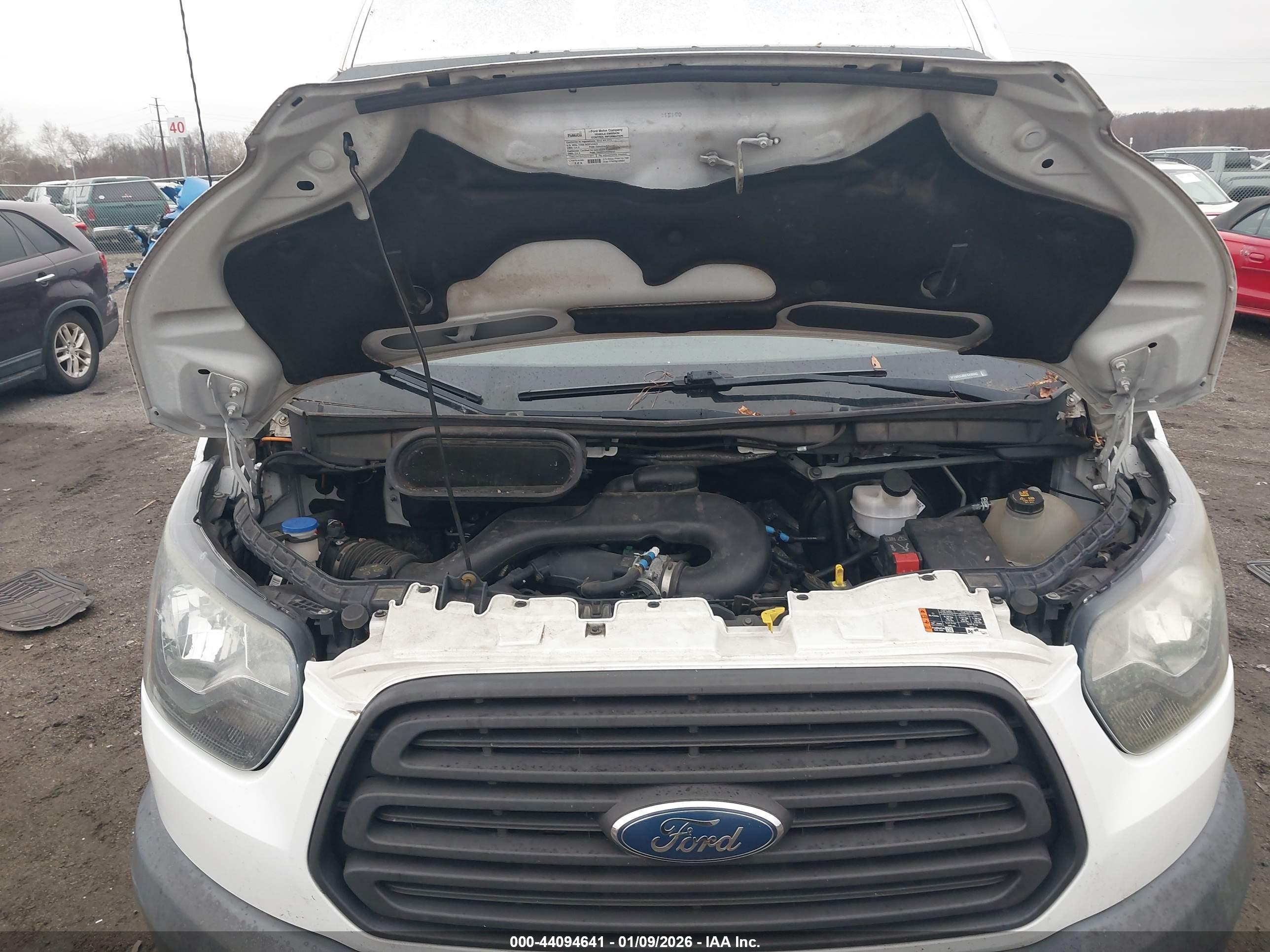FORD TRANSIT-250 image 10