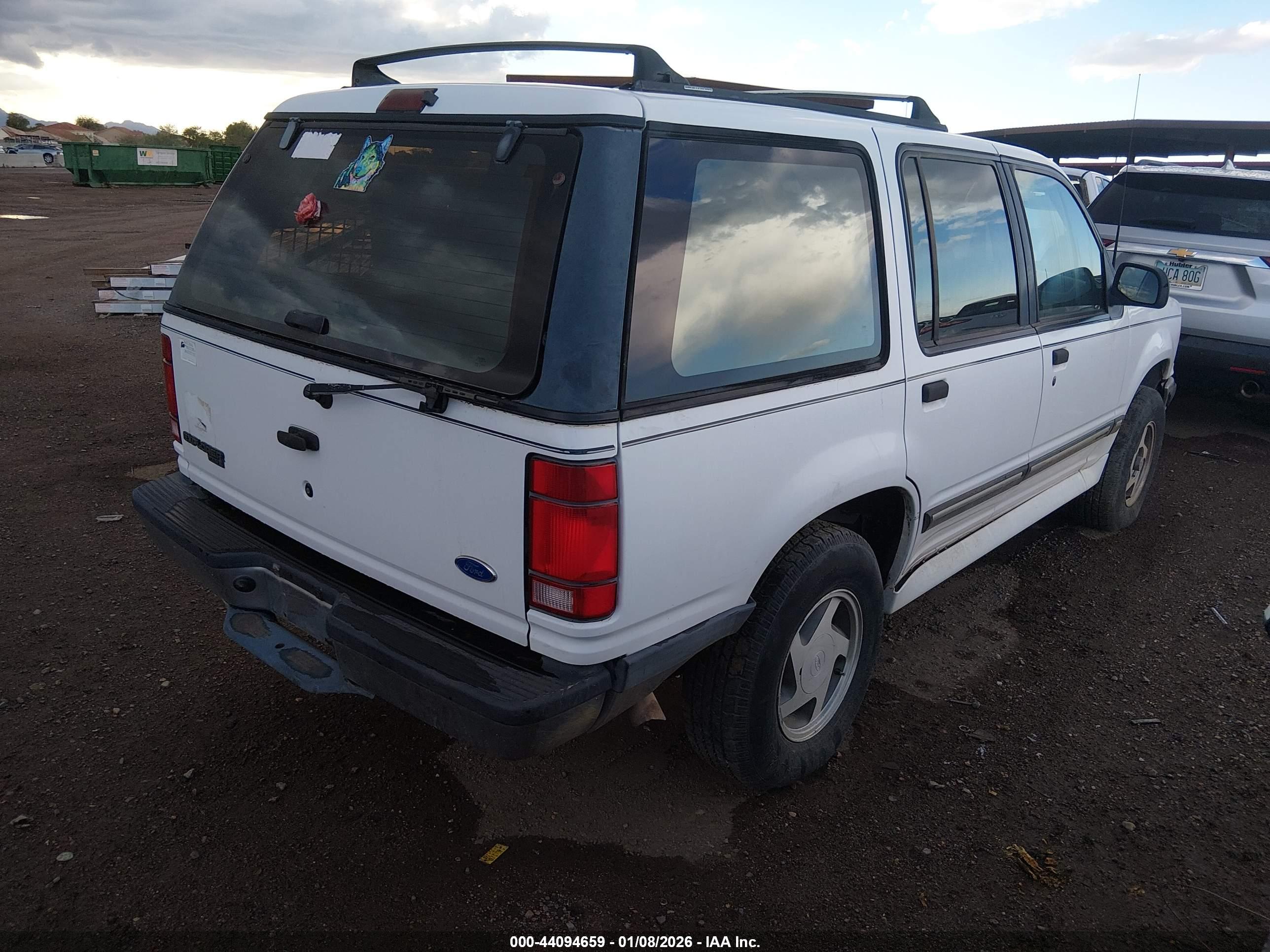 FORD EXPLORER image 4