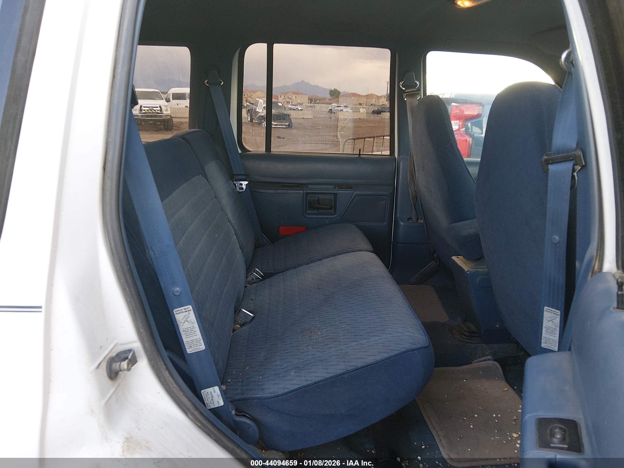 FORD EXPLORER image 8