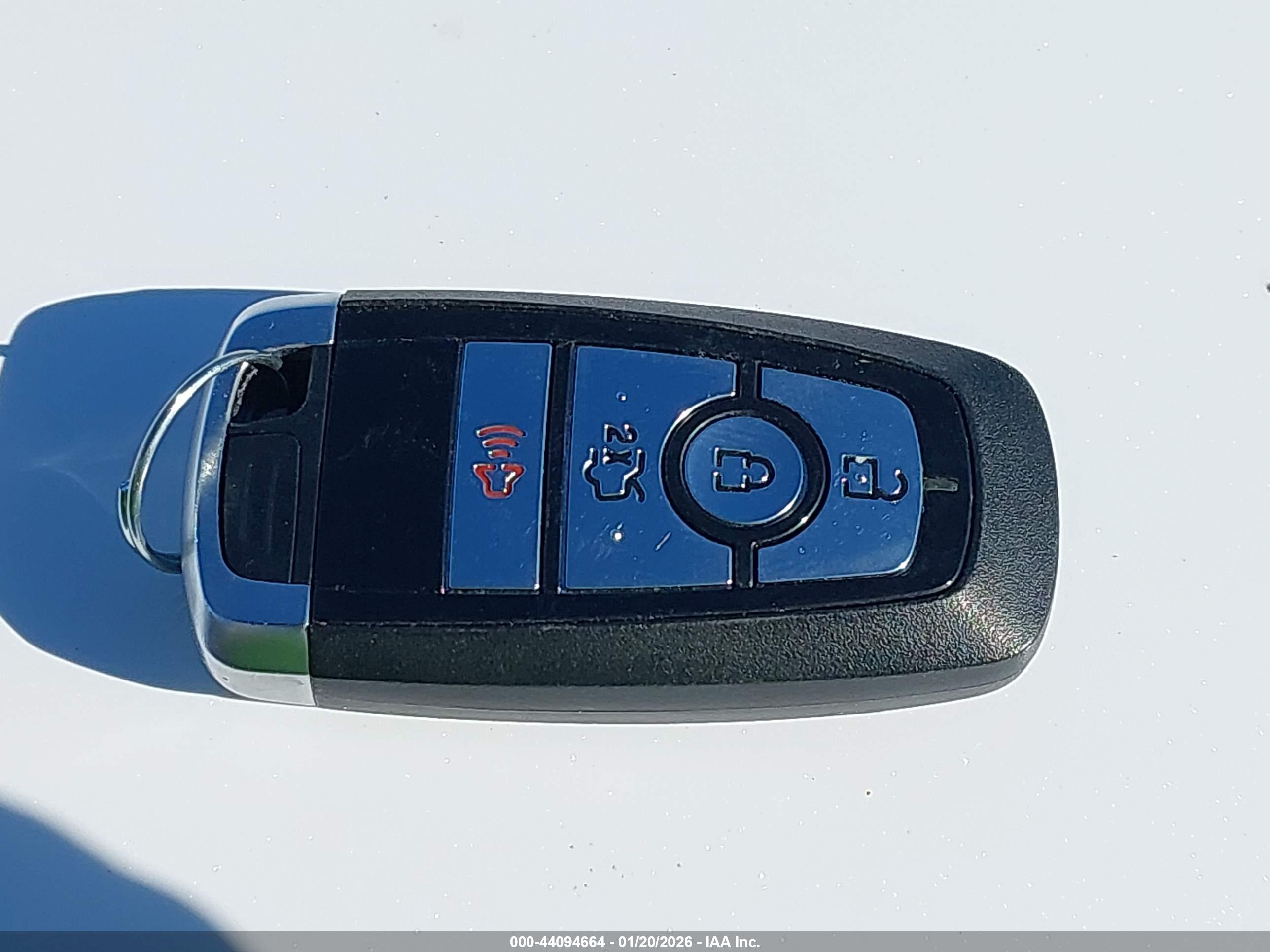 FORD FUSION image 11