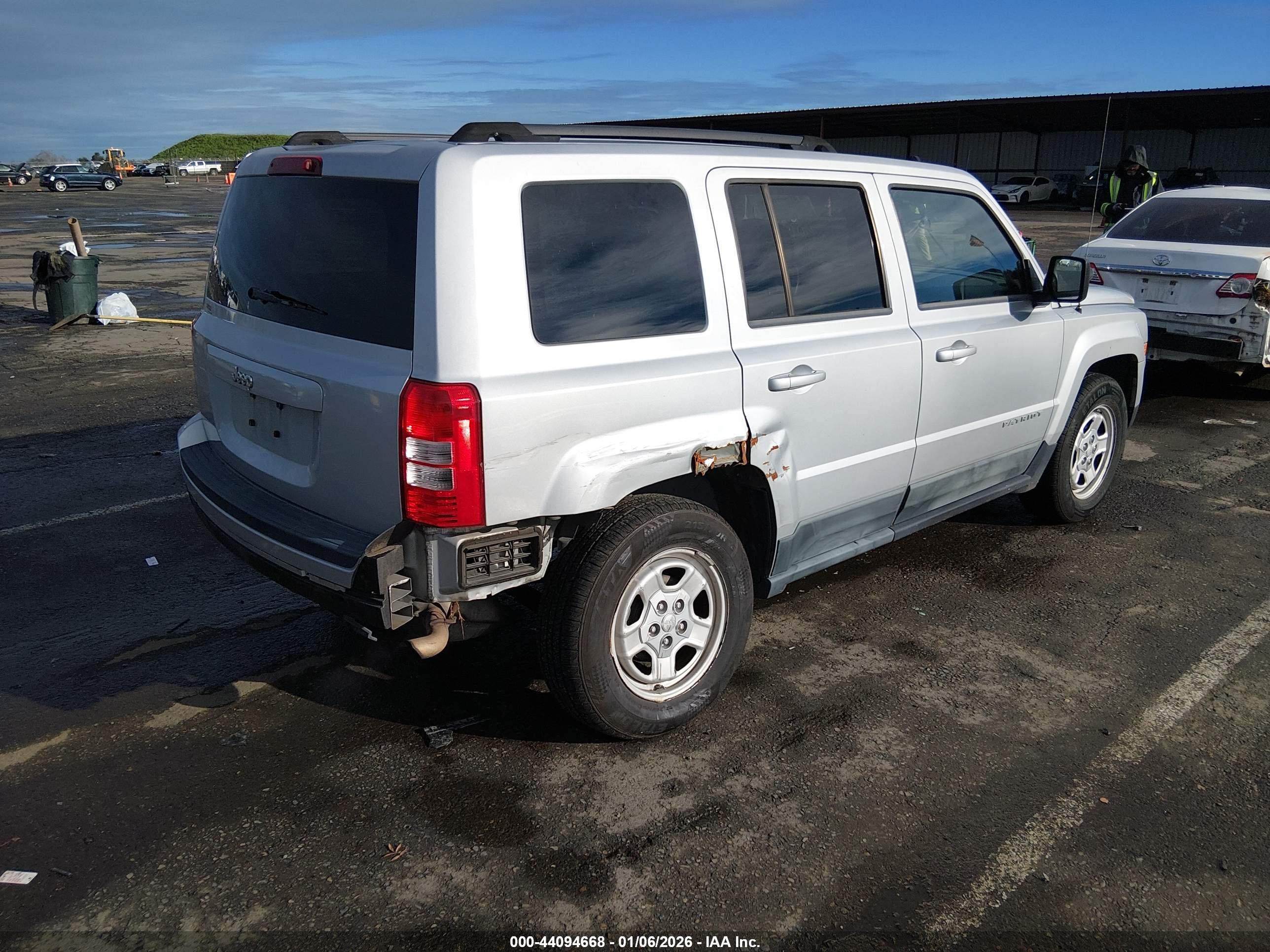 JEEP PATRIOT image 4