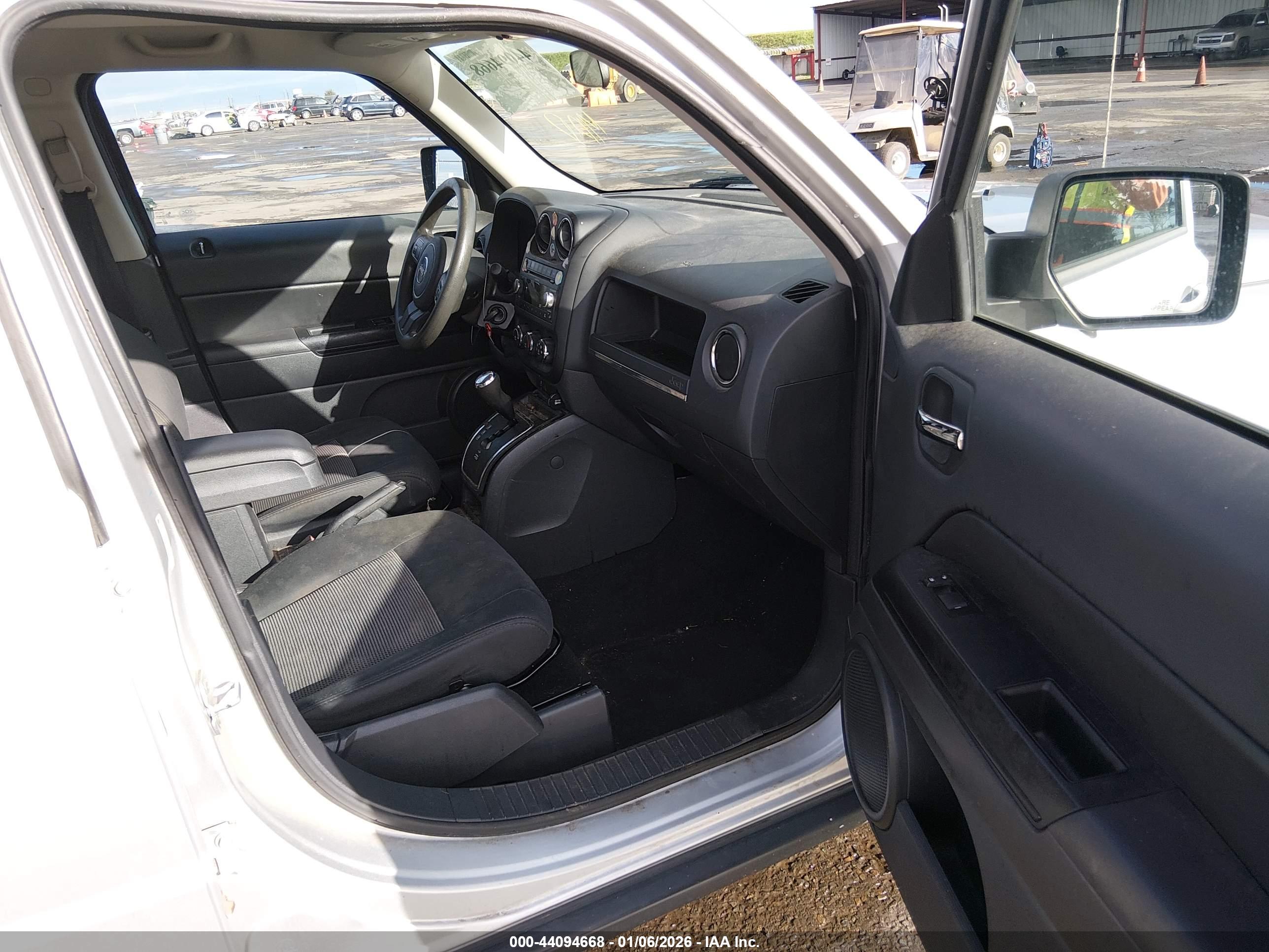 JEEP PATRIOT image 5