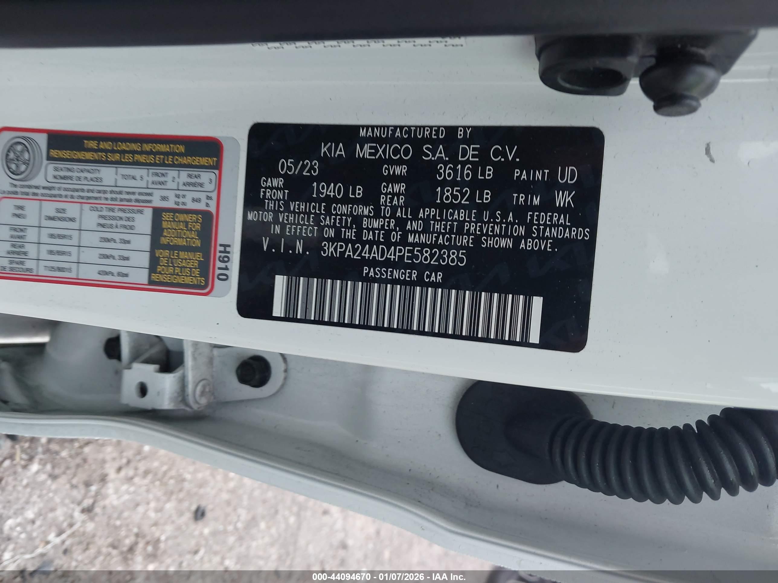 KIA RIO image 9